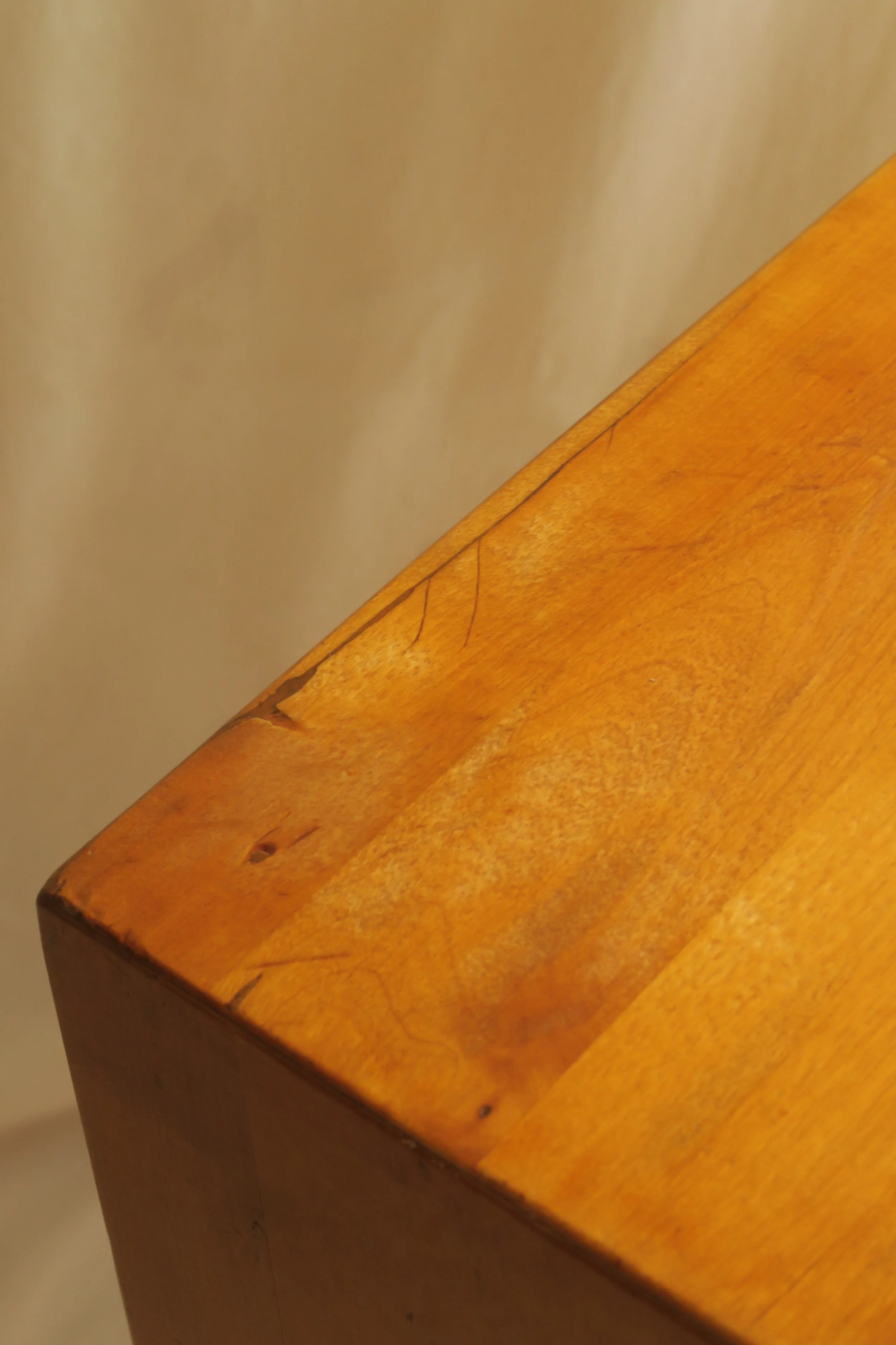 アアルト　キャビネット 810