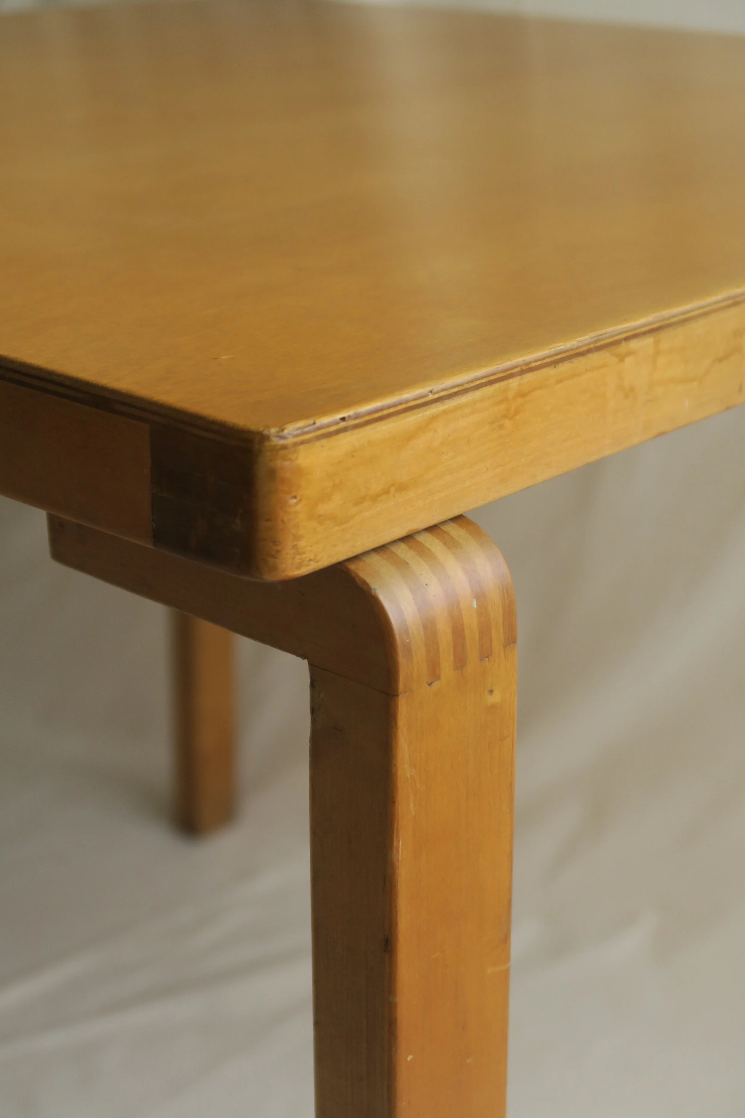 アアルト  テーブル