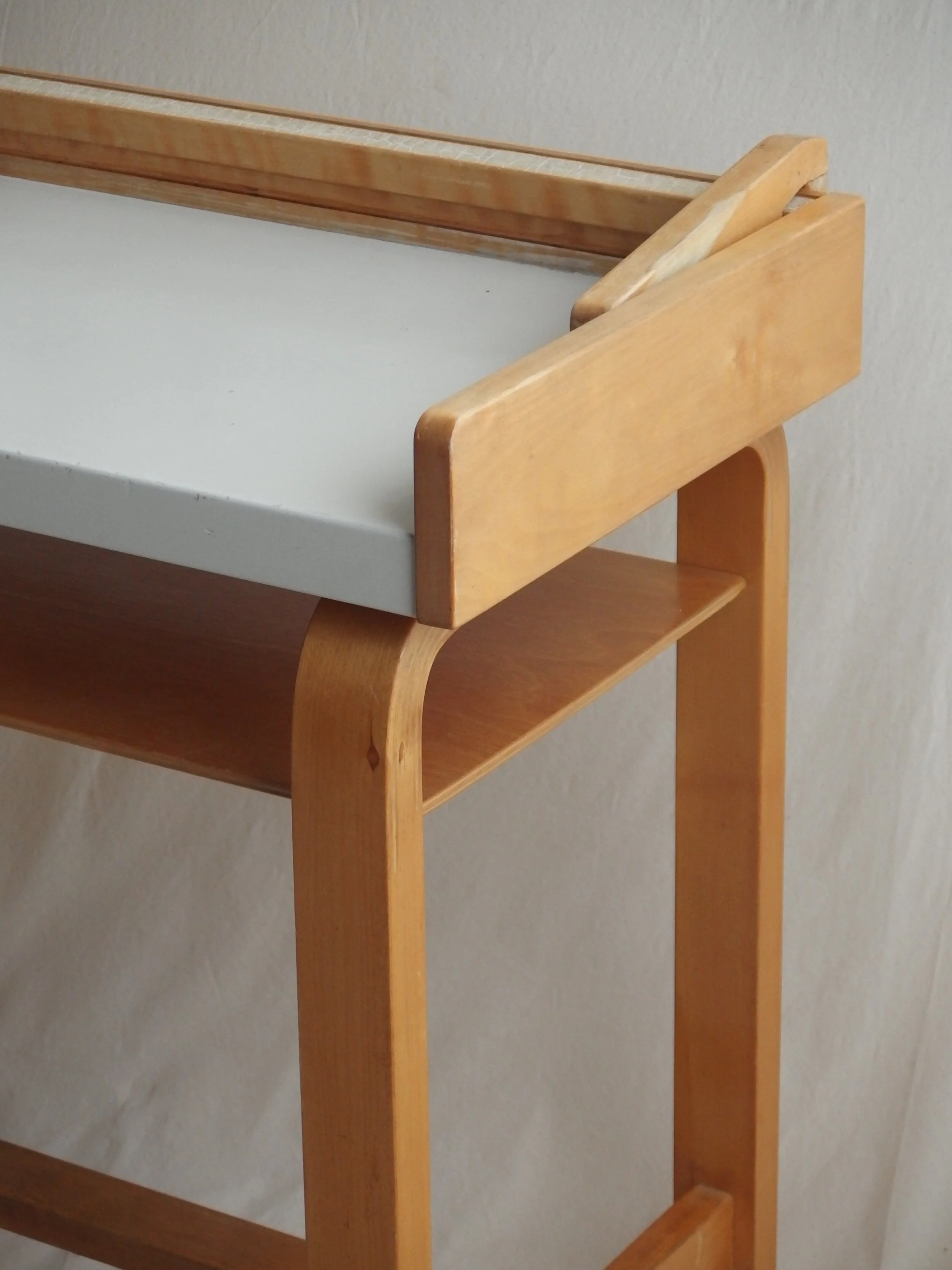 aalto children table