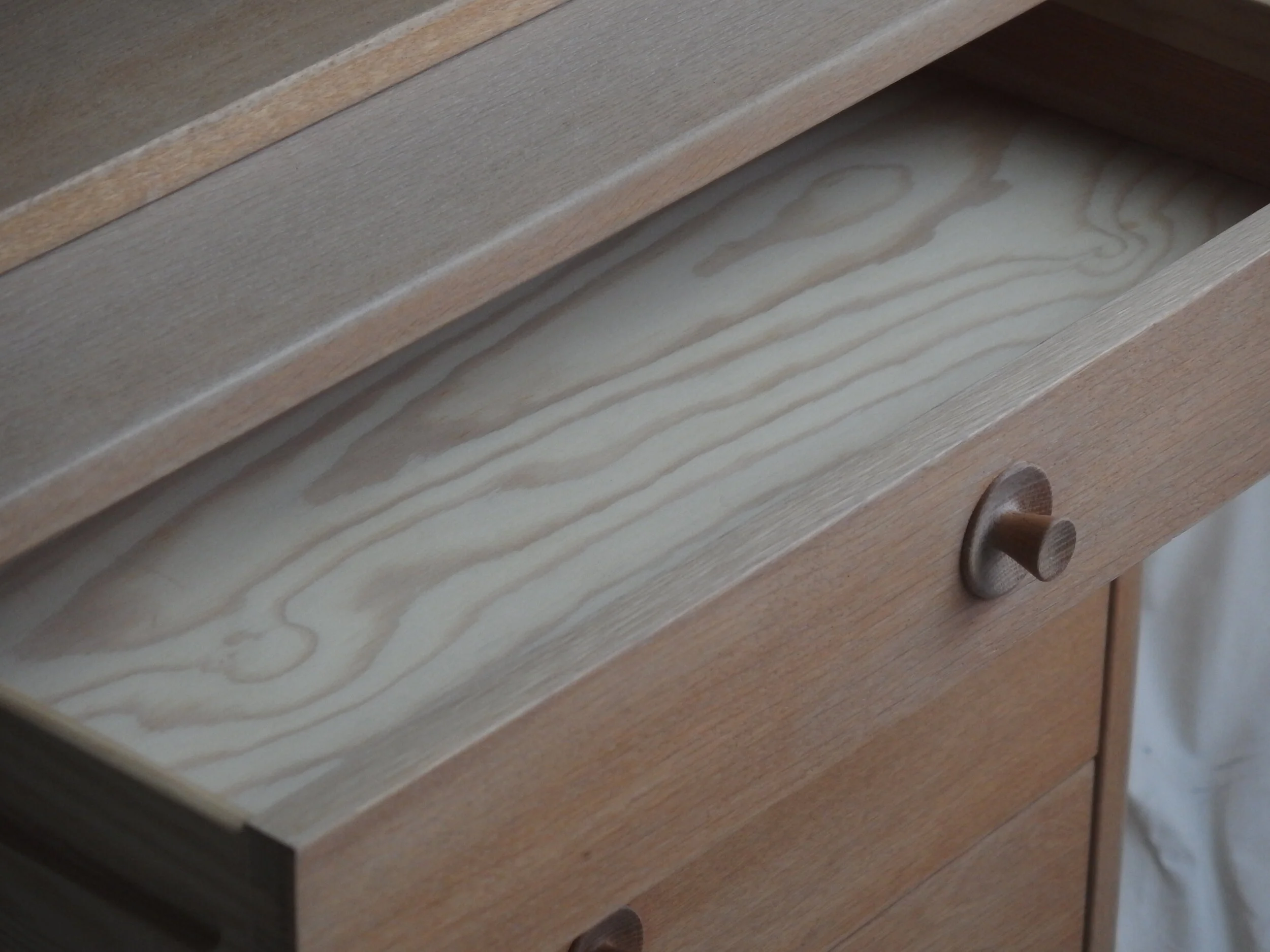 モーエンセン  キャビネット