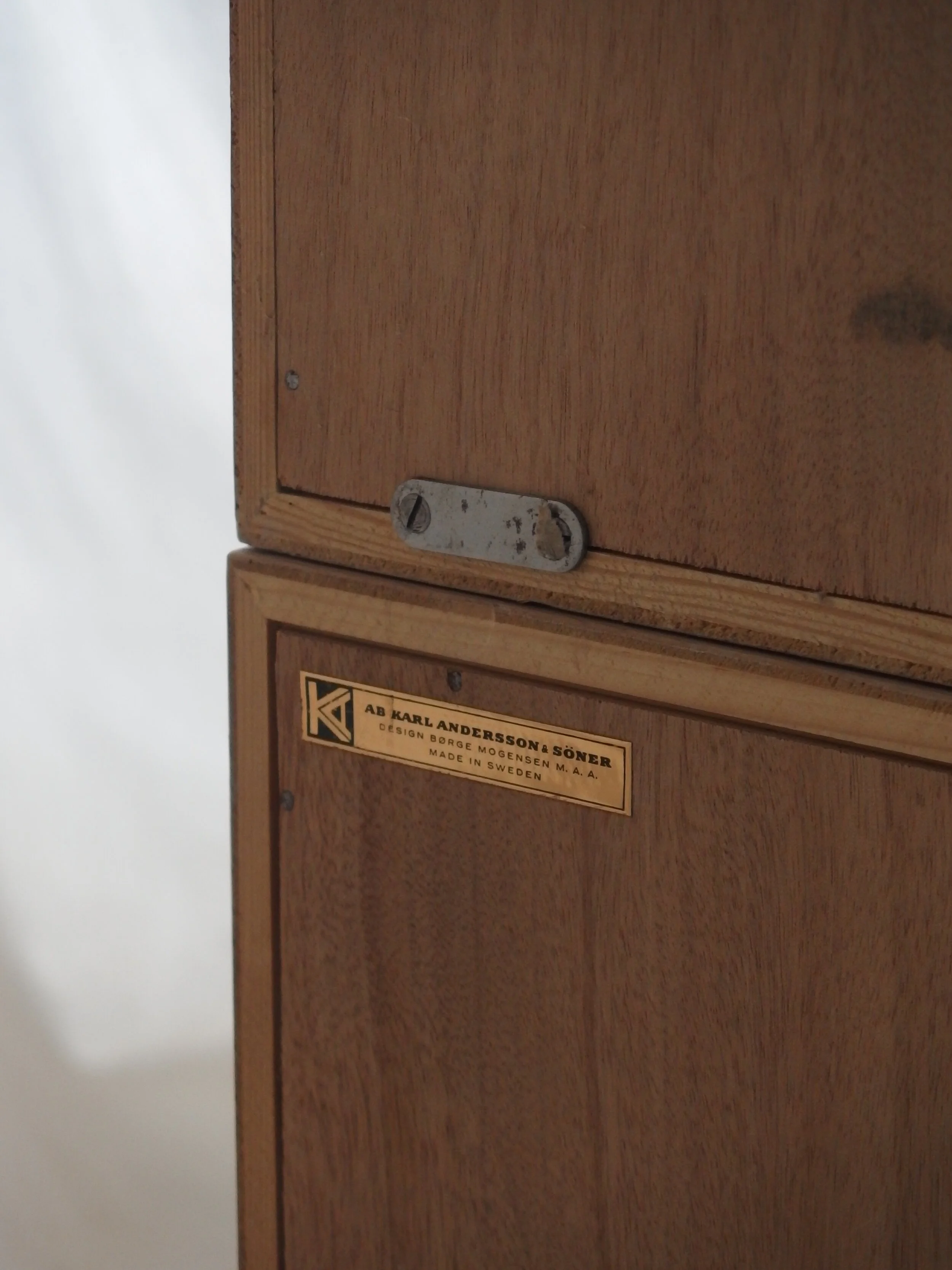 モーエンセン  キャビネット