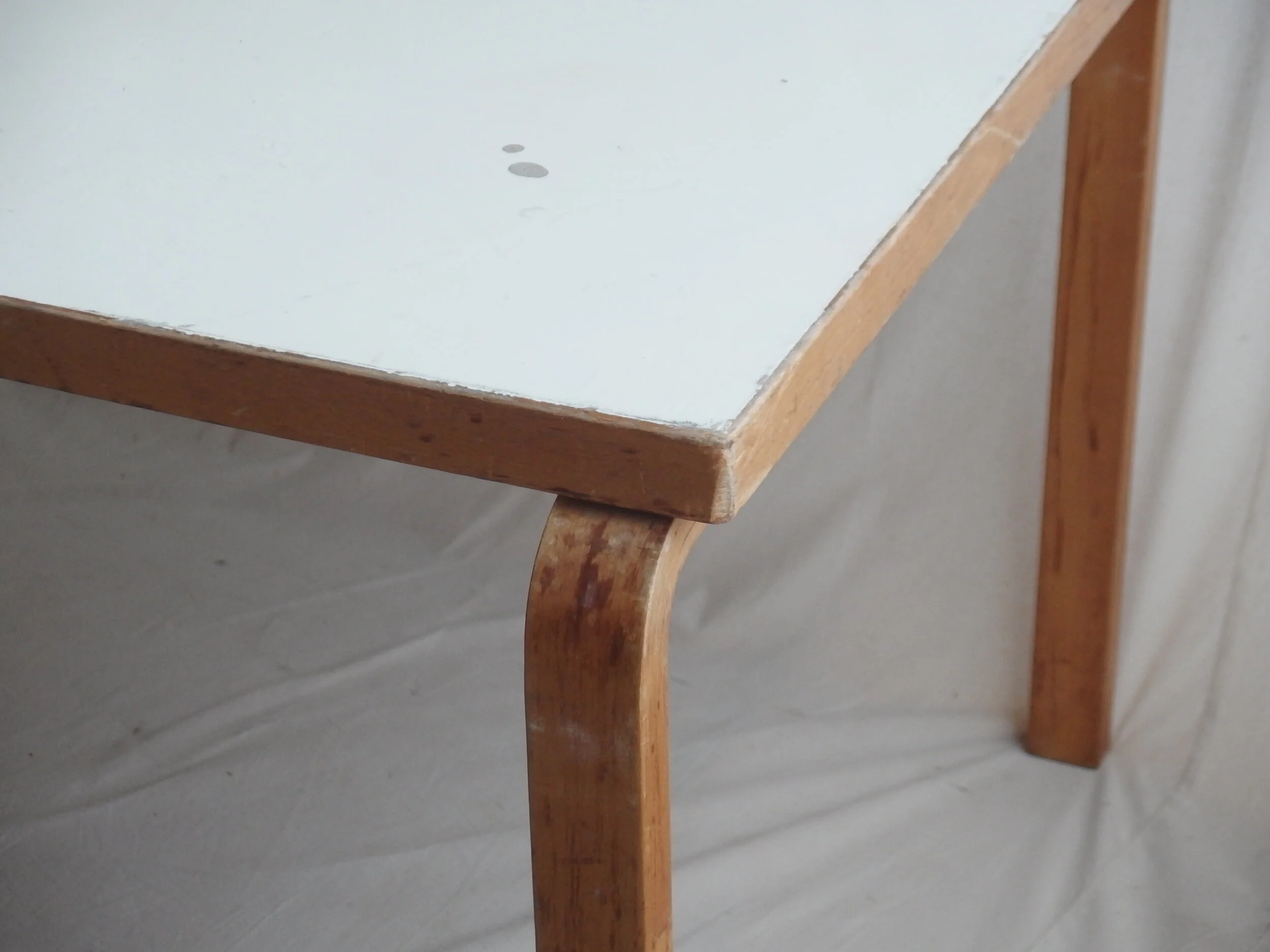 alvar aalto 50's half round 95 table red linoleum