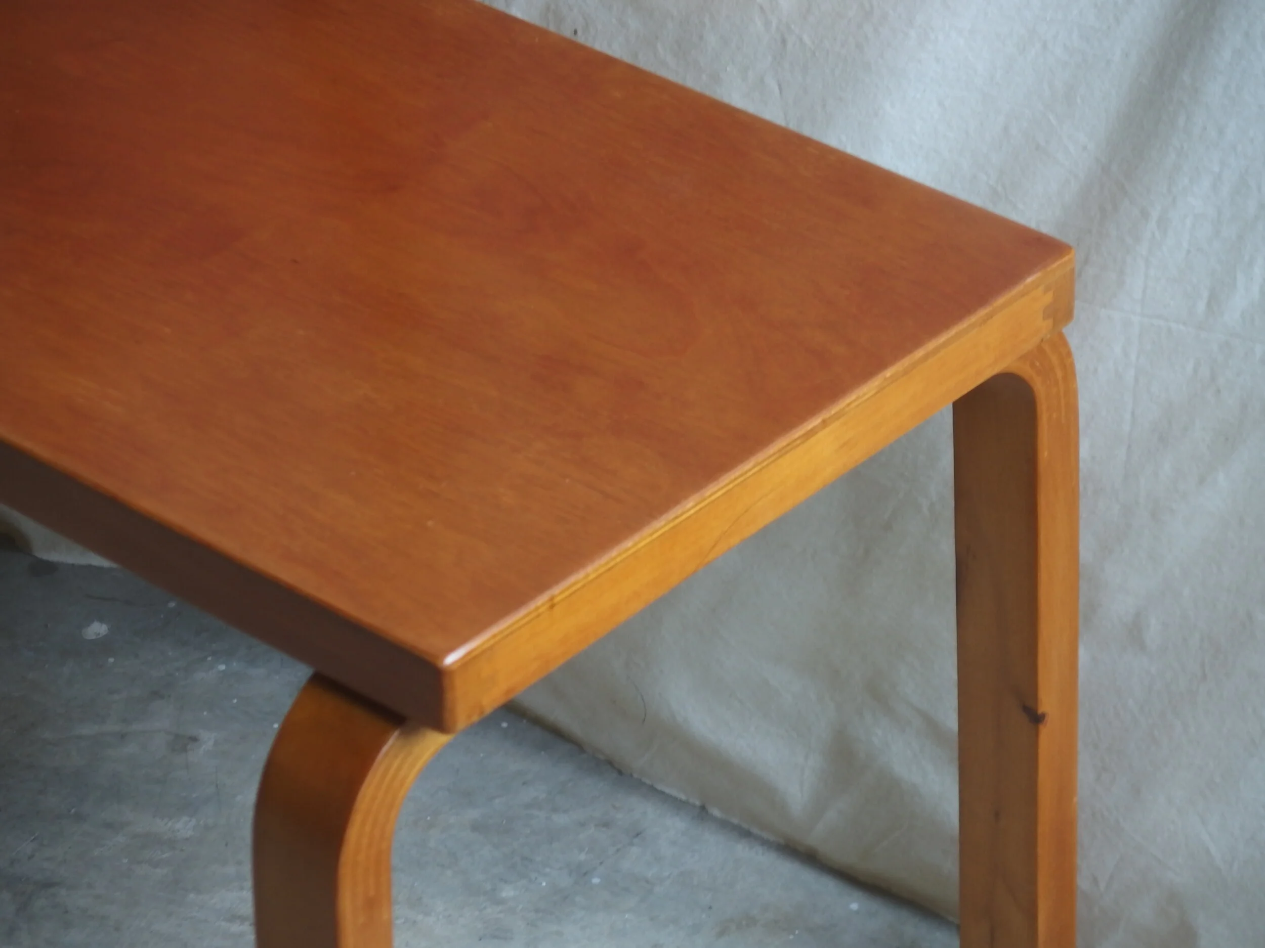 alvar aalto 30's finmar sidetable — Ph.D.