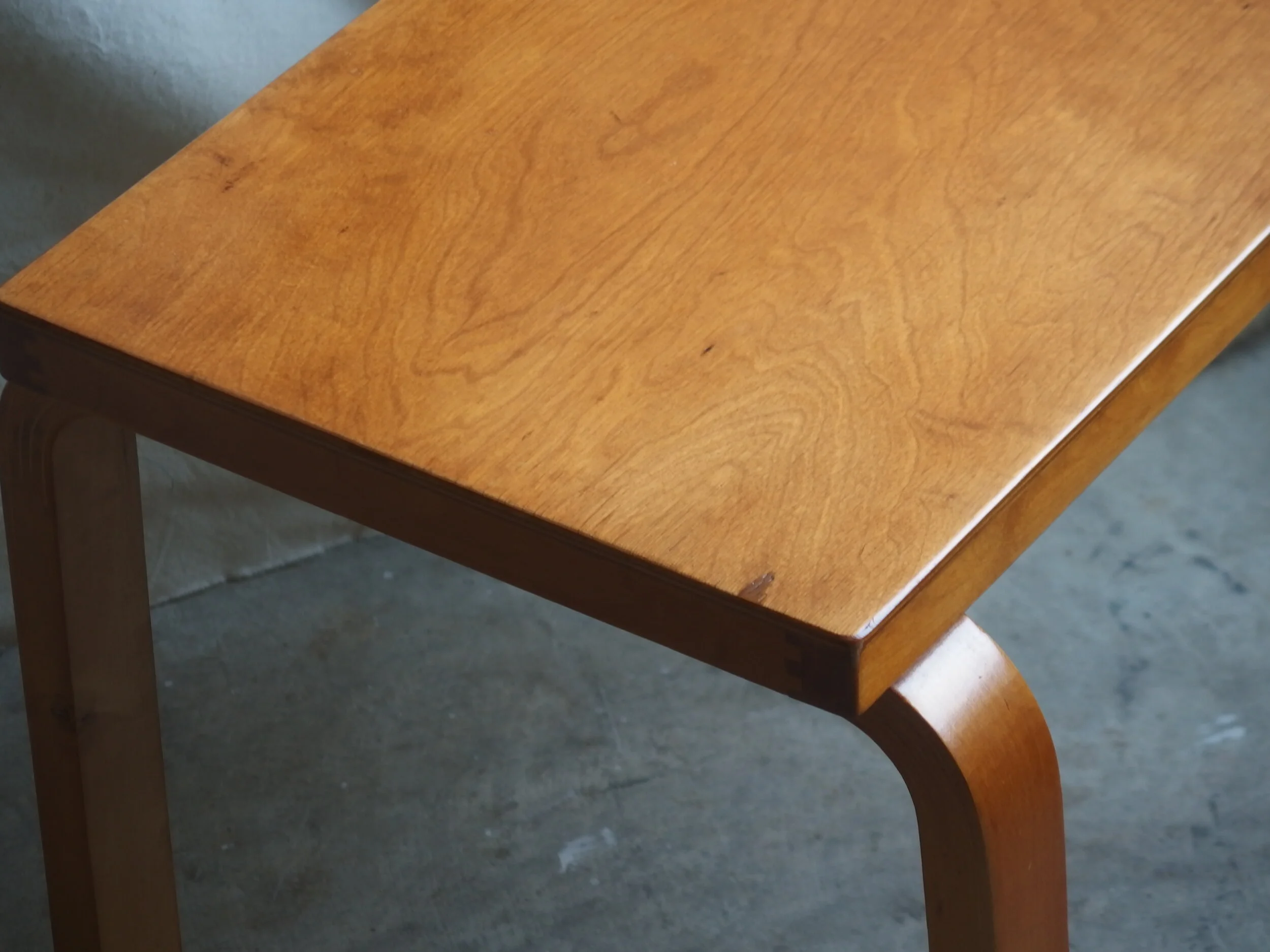 alvar aalto 30's finmar sidetable — Ph.D.