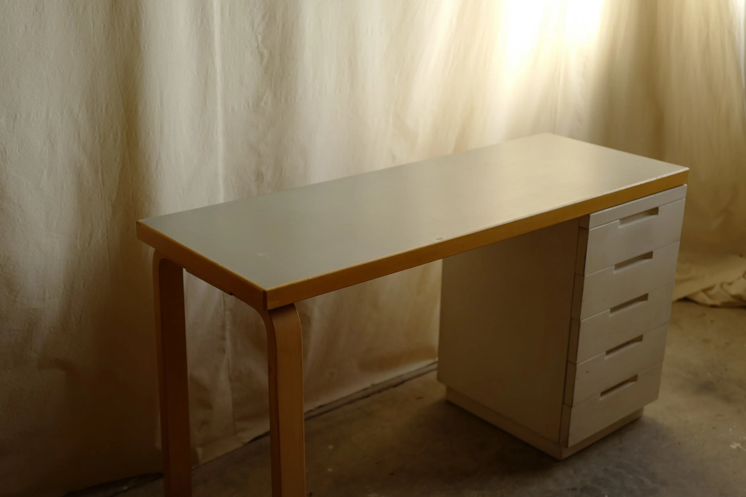 アアルト　グレー　リノリュウム