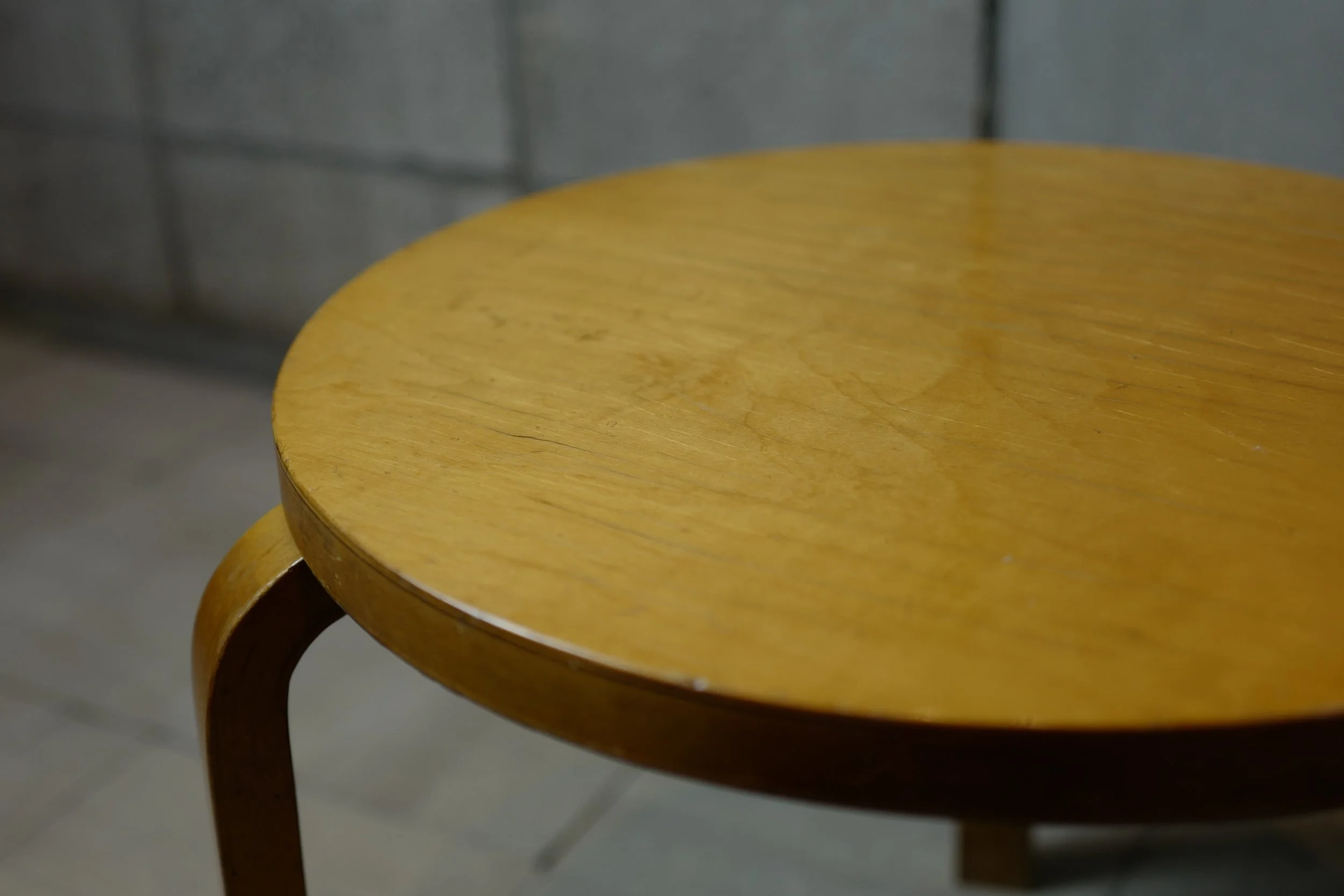 alvar aalto 40's side table 90D — Ph.D.
