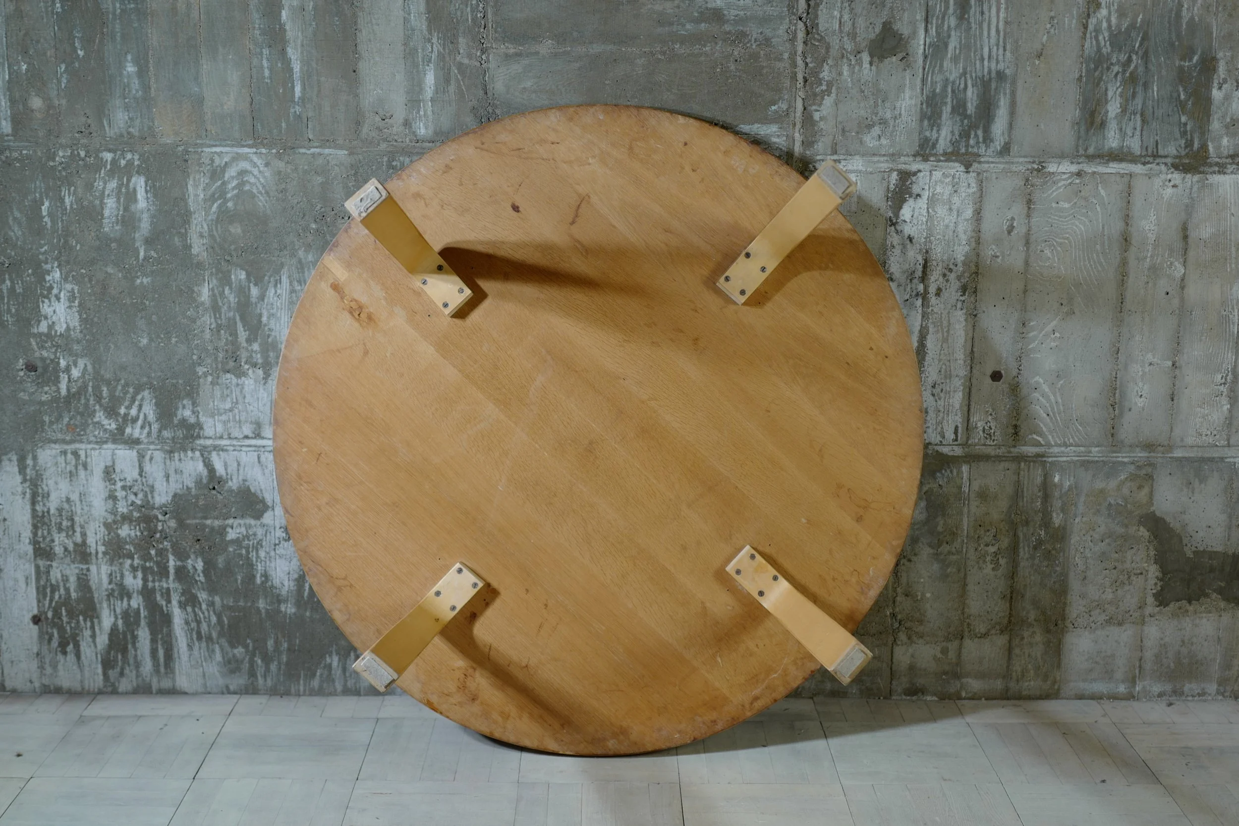 アアルト　９１円テーブル