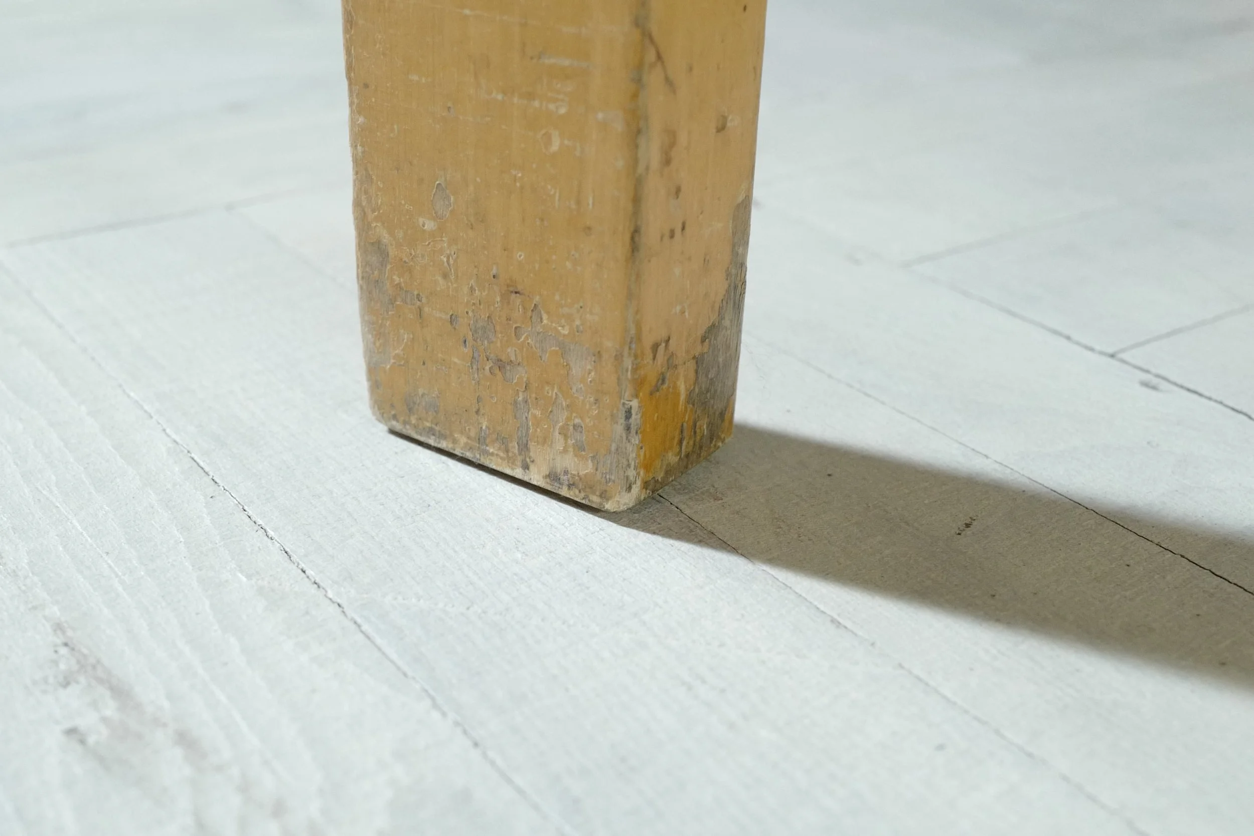 アアルト　テーブル　ブルーリノリュウム