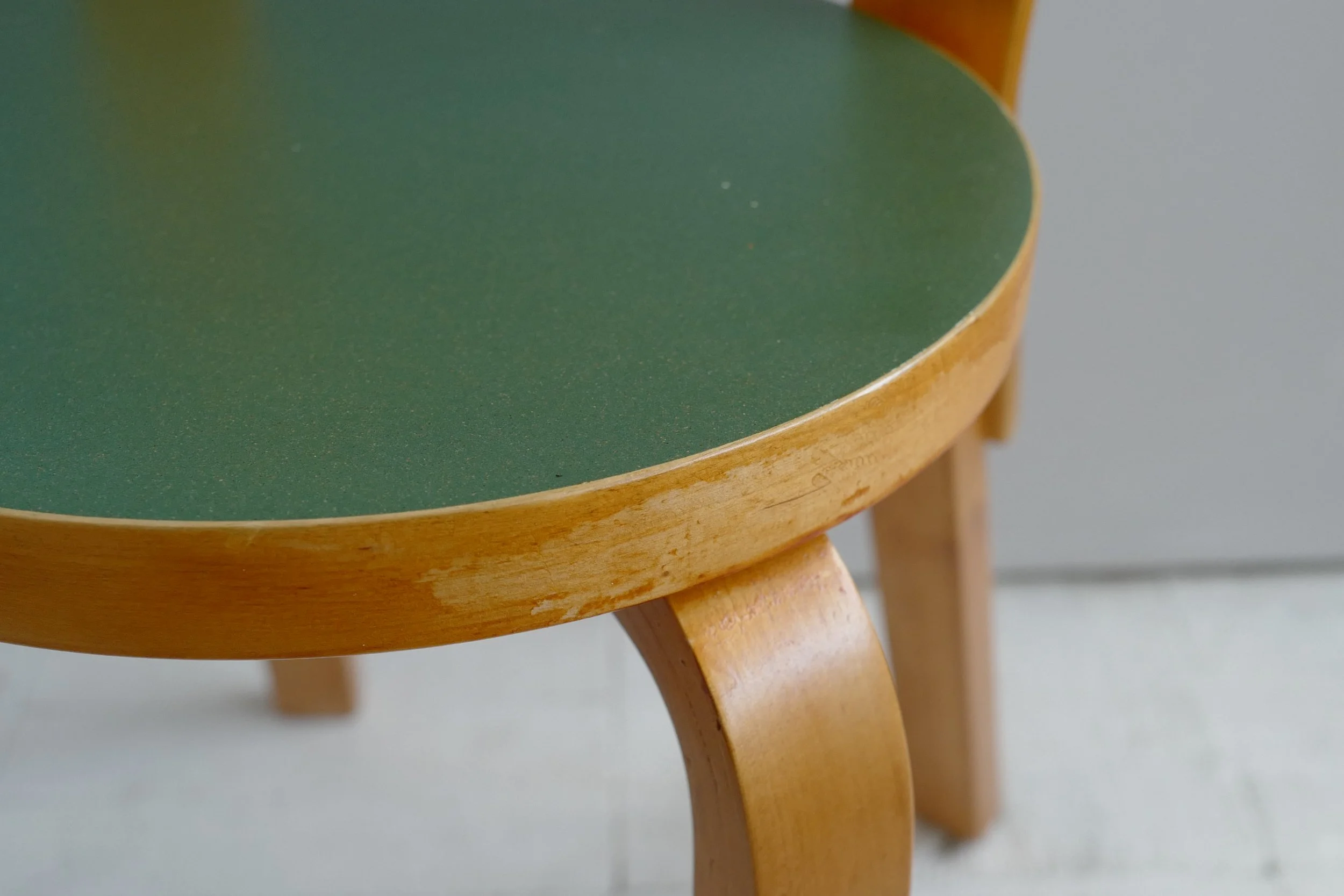 chair 65 green linoleum 1950