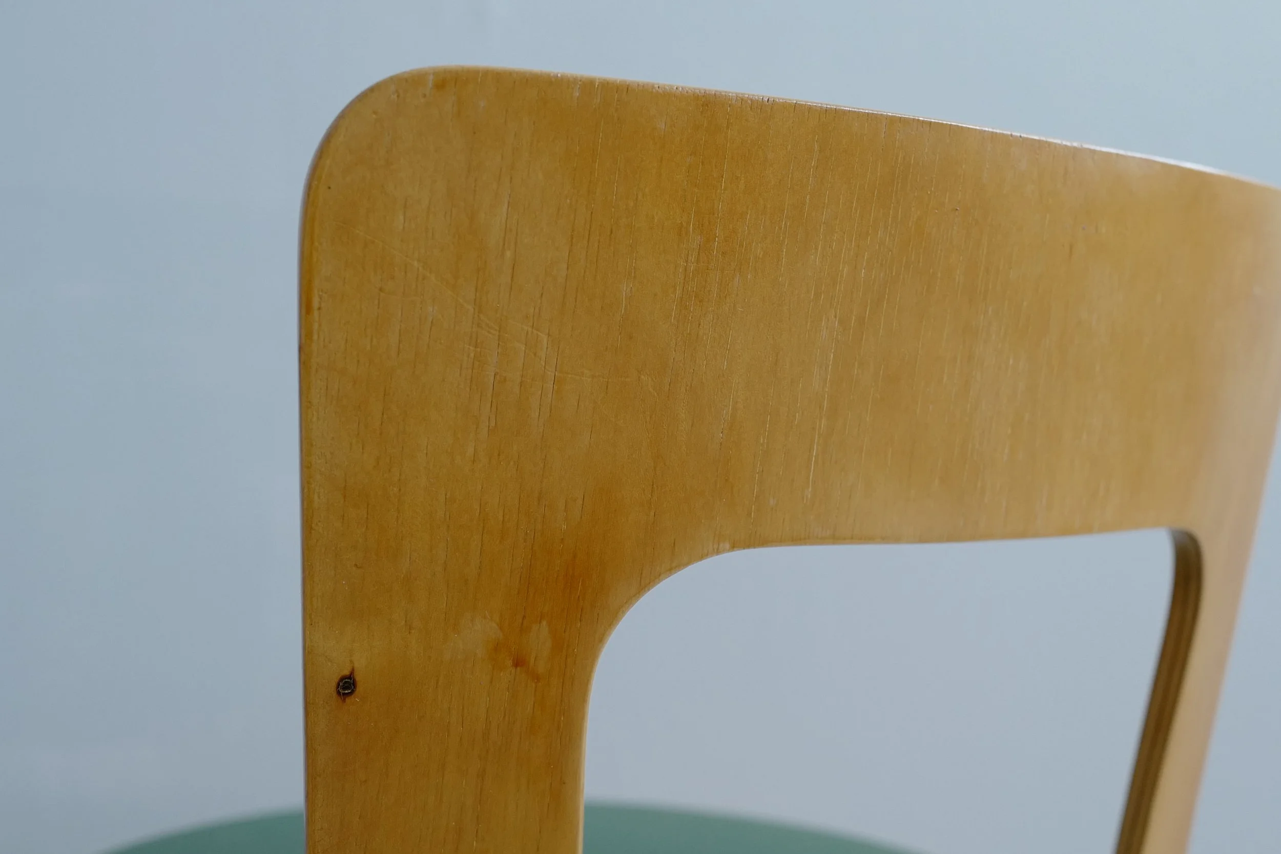 chair 65 green linoleum