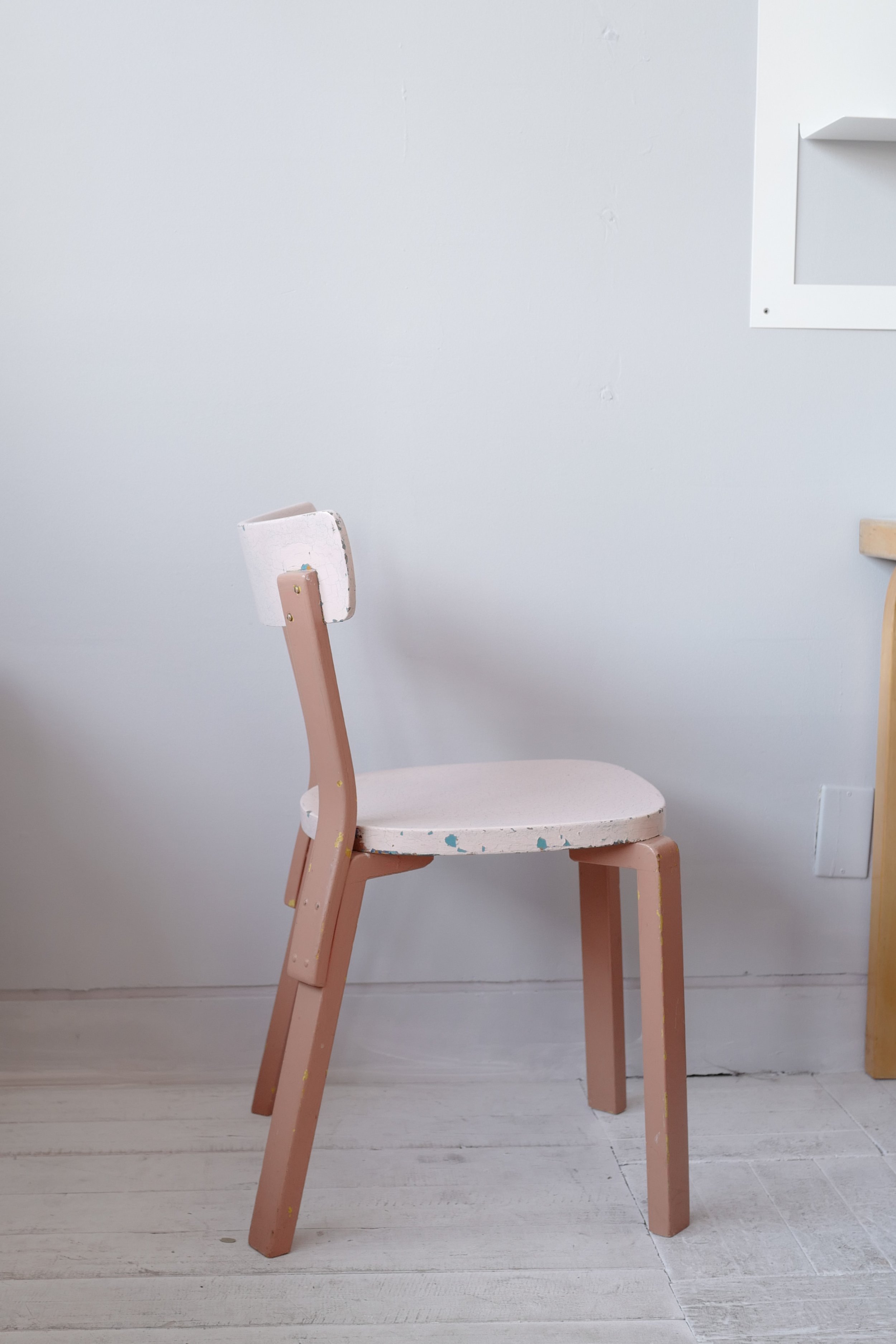 alvar aalto over painted chair69 war time leg