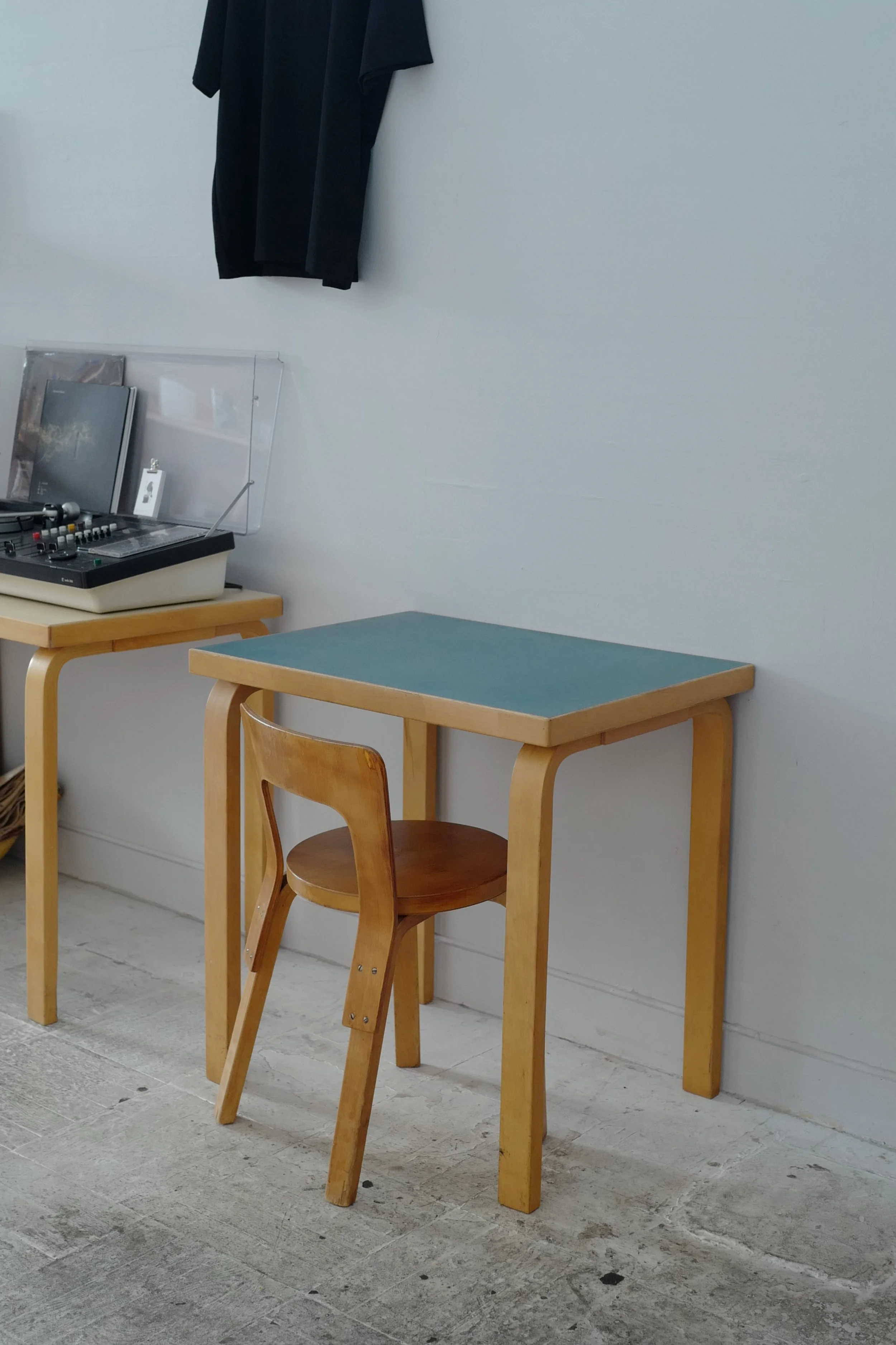 alvar aalto 60's table linoleum blue