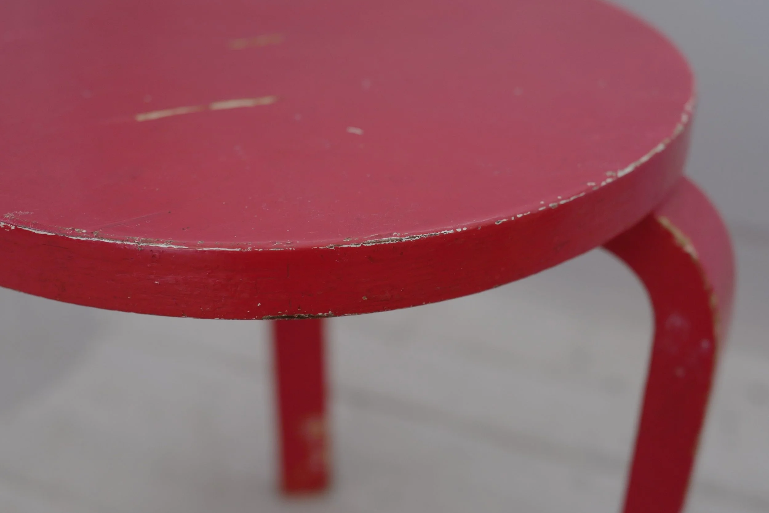 Alvar Aalto stool60 painted