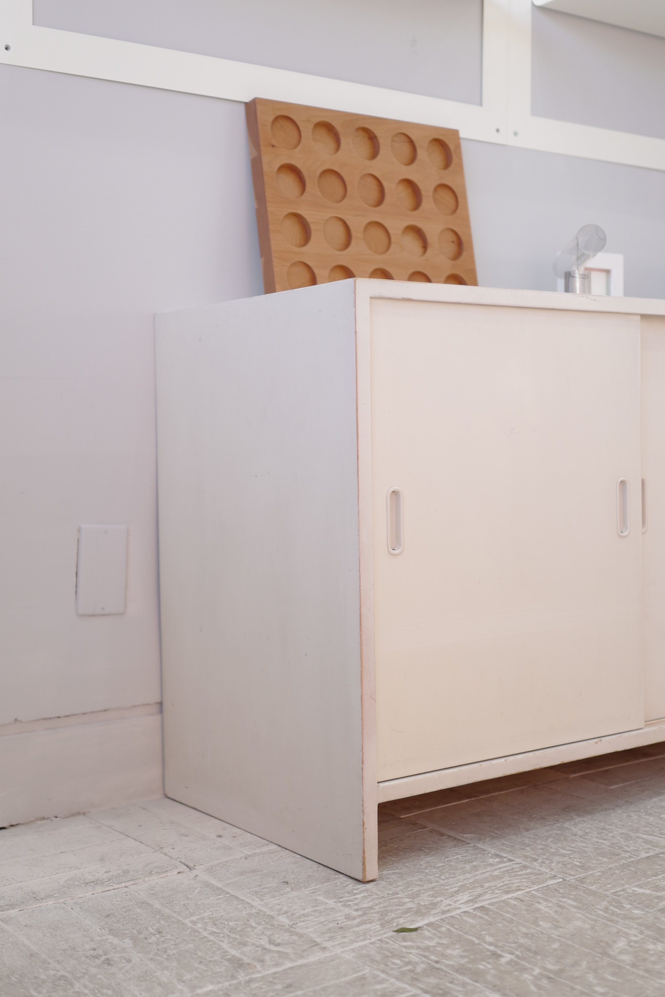 キャビネット217