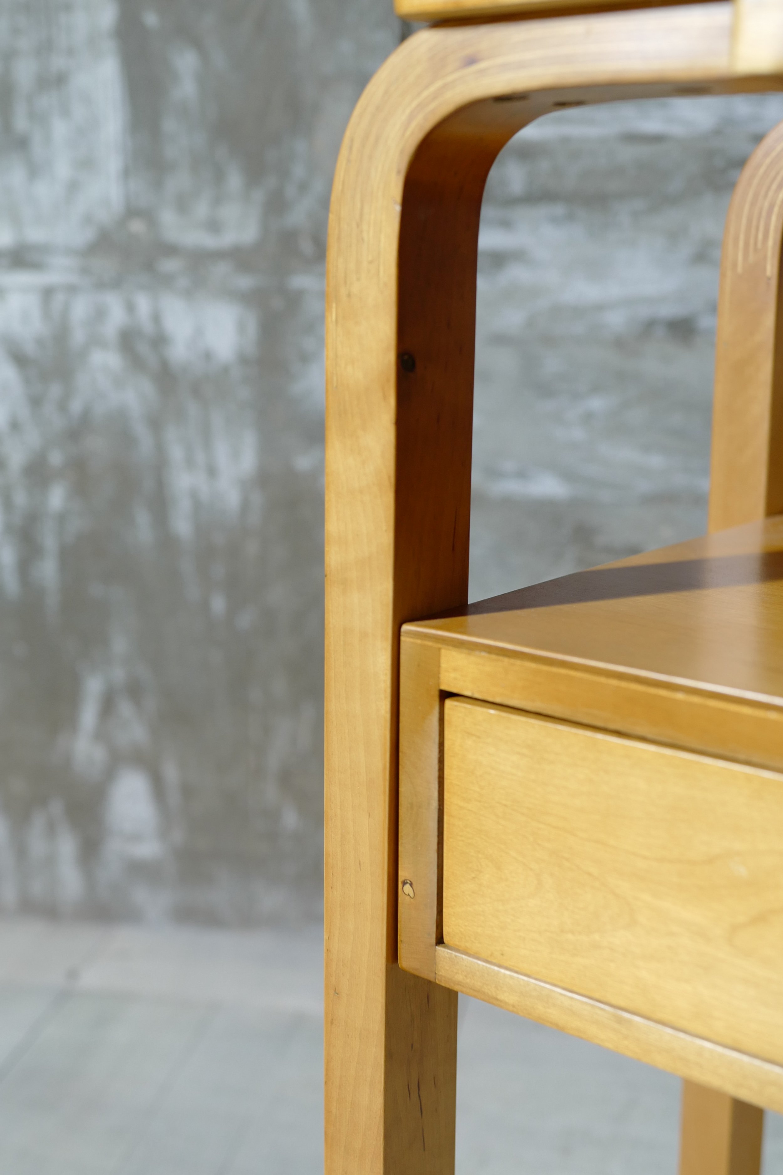 アルヴァアアルト　ラジオテーブル　1930