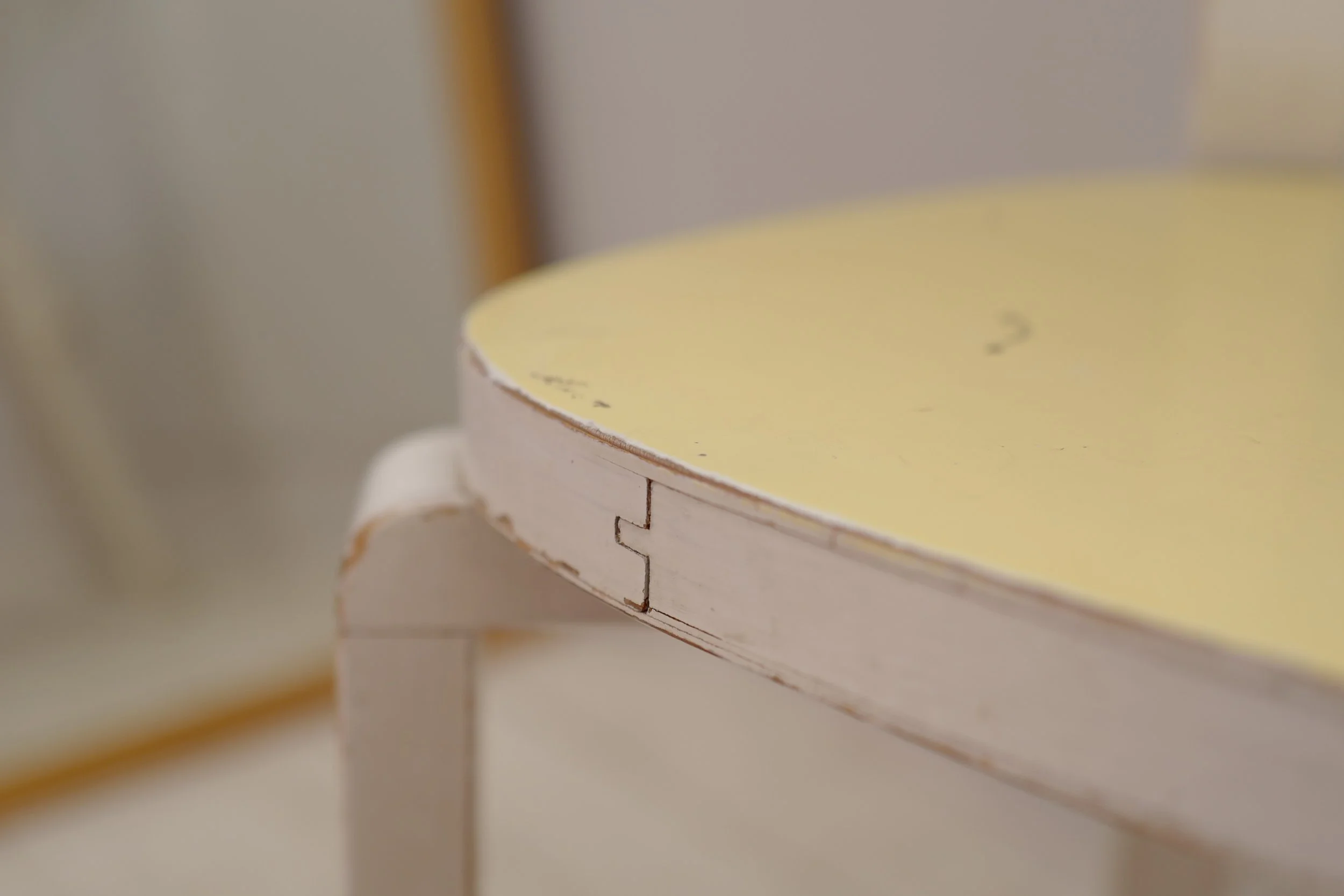 chair 69 war leg paint