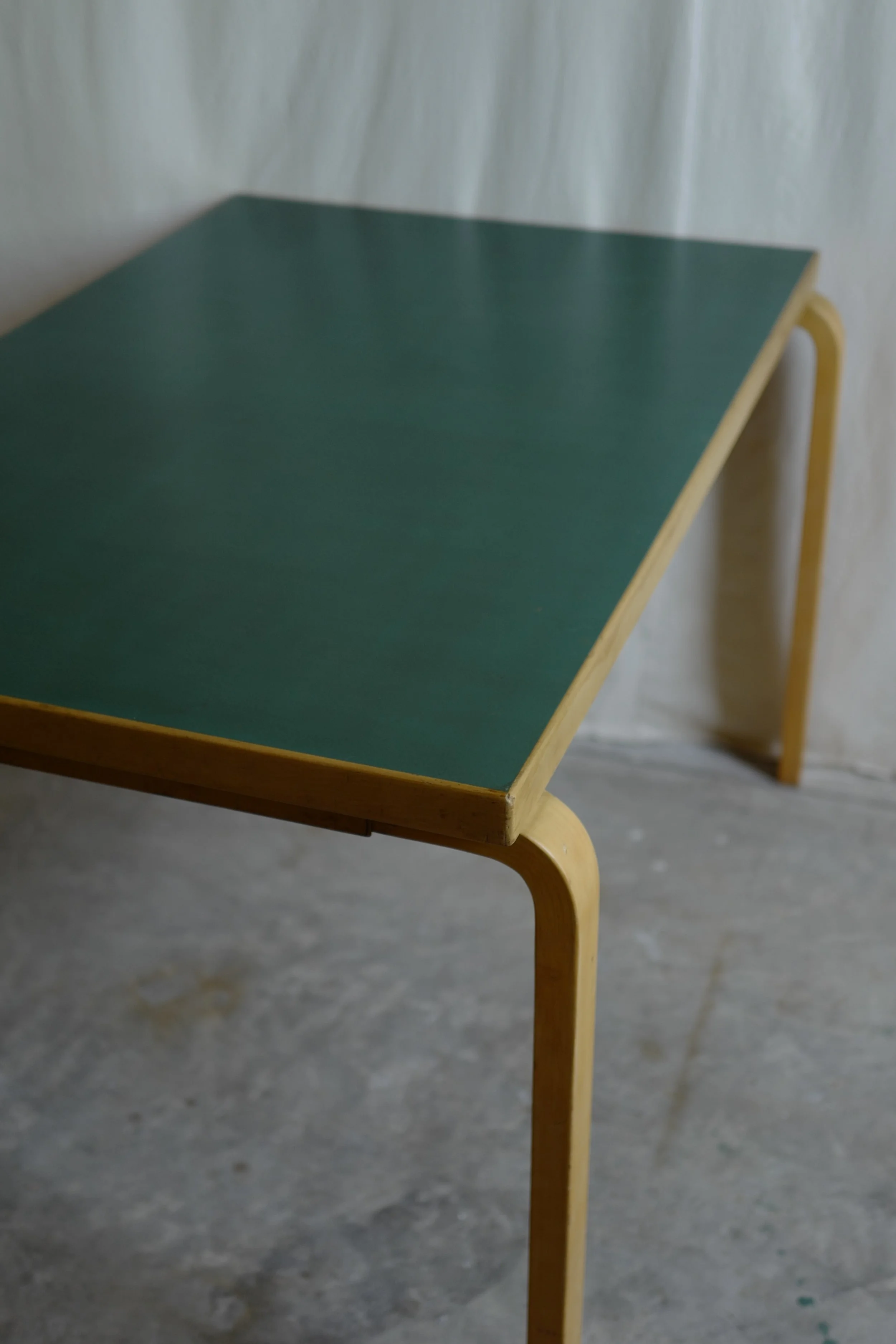 アアルト　グリーンリノリュウム