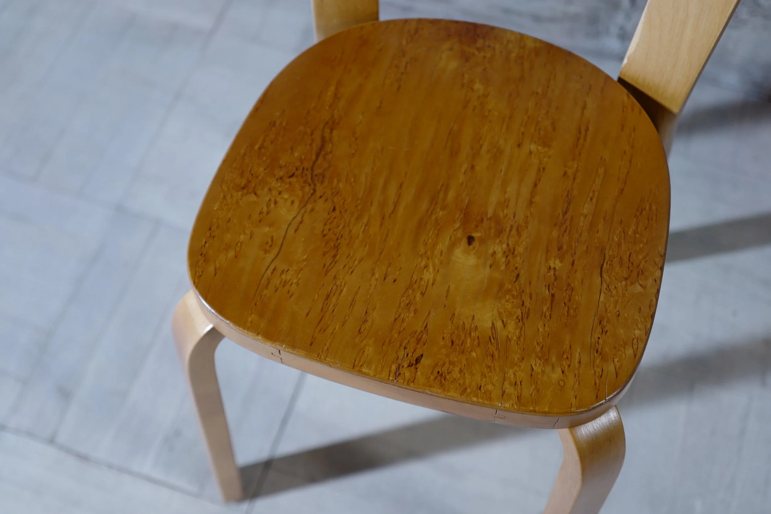 チェア65 アアルトヴィンテージ　カレリアンバーチ