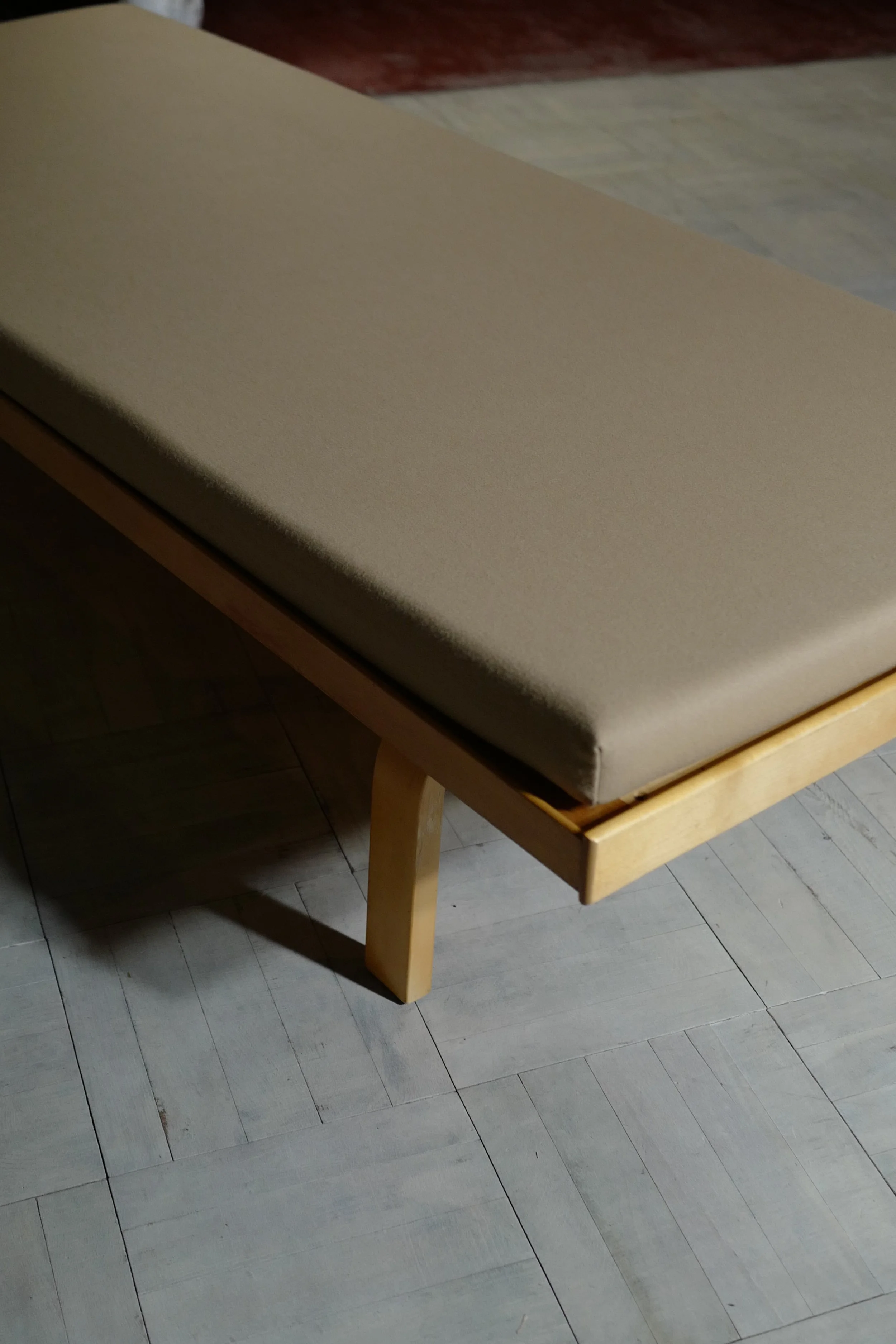 アルヴァ　アアルト　デイベッド　７１０