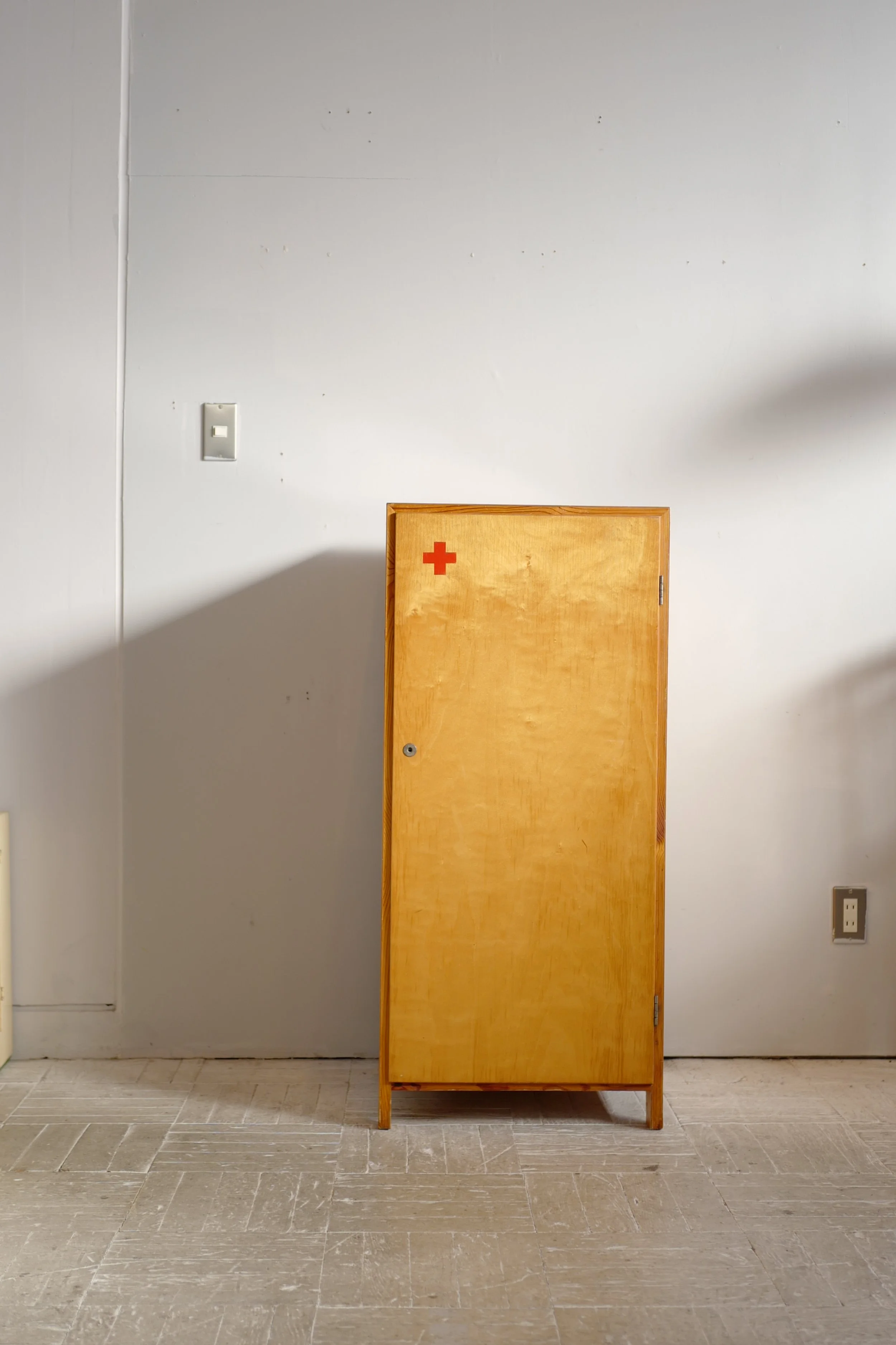 anonymous medicine cabinet