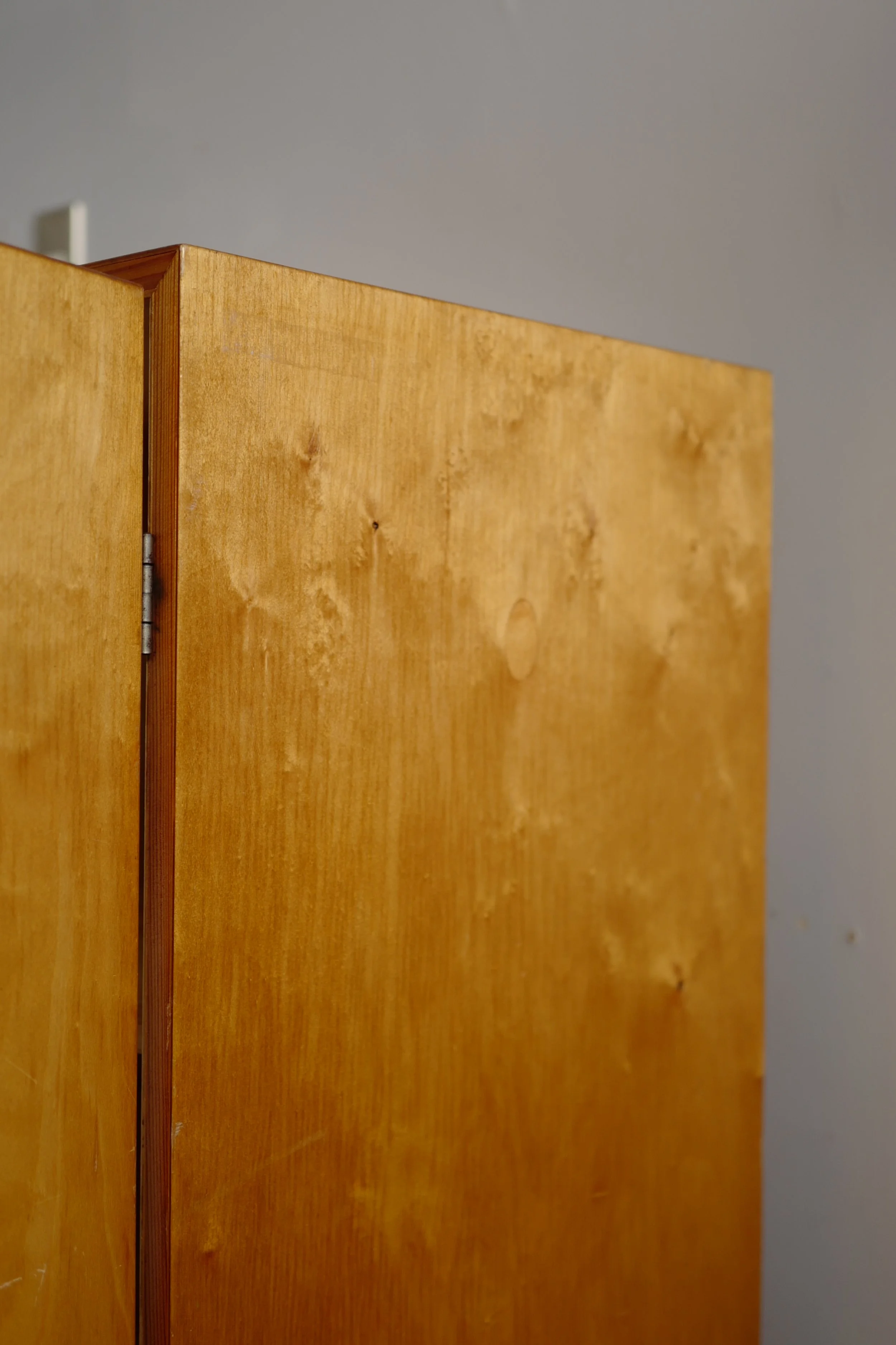 anonymous medicine cabinet