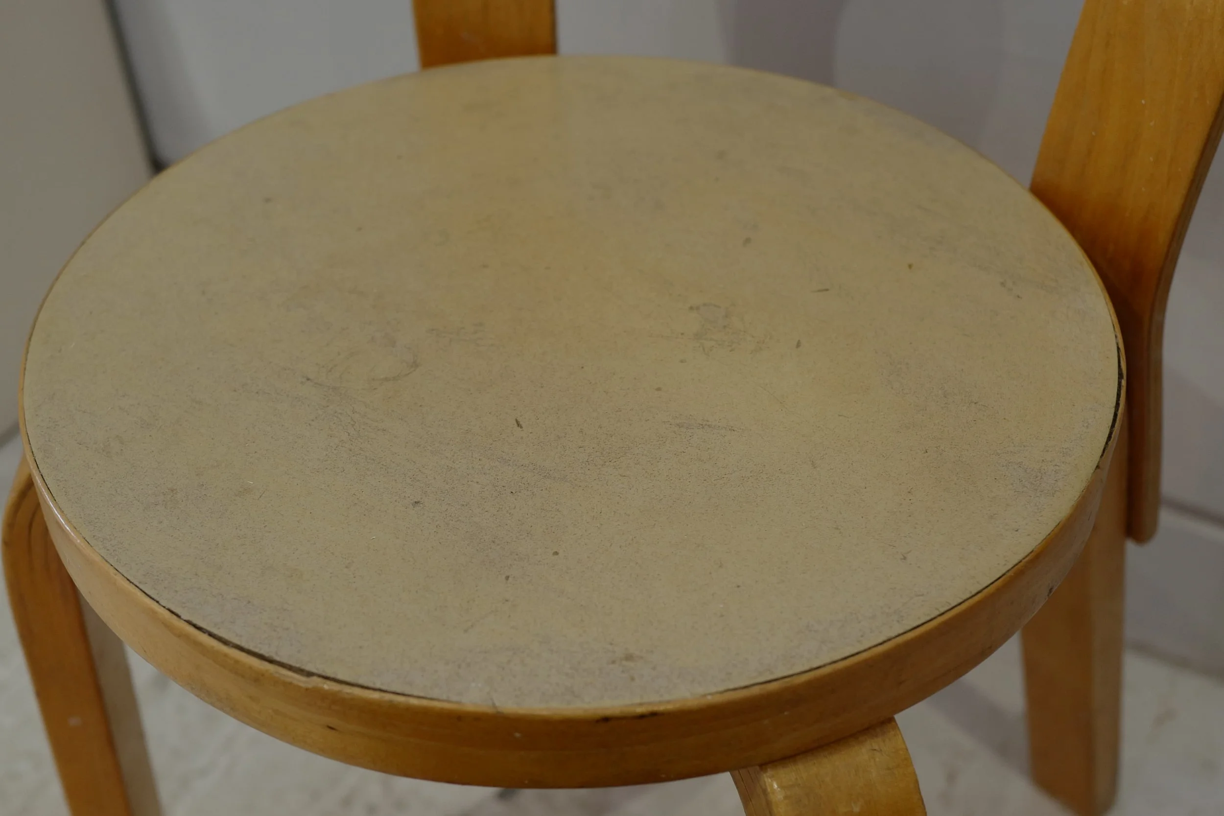 ベージュ　リノリュウム