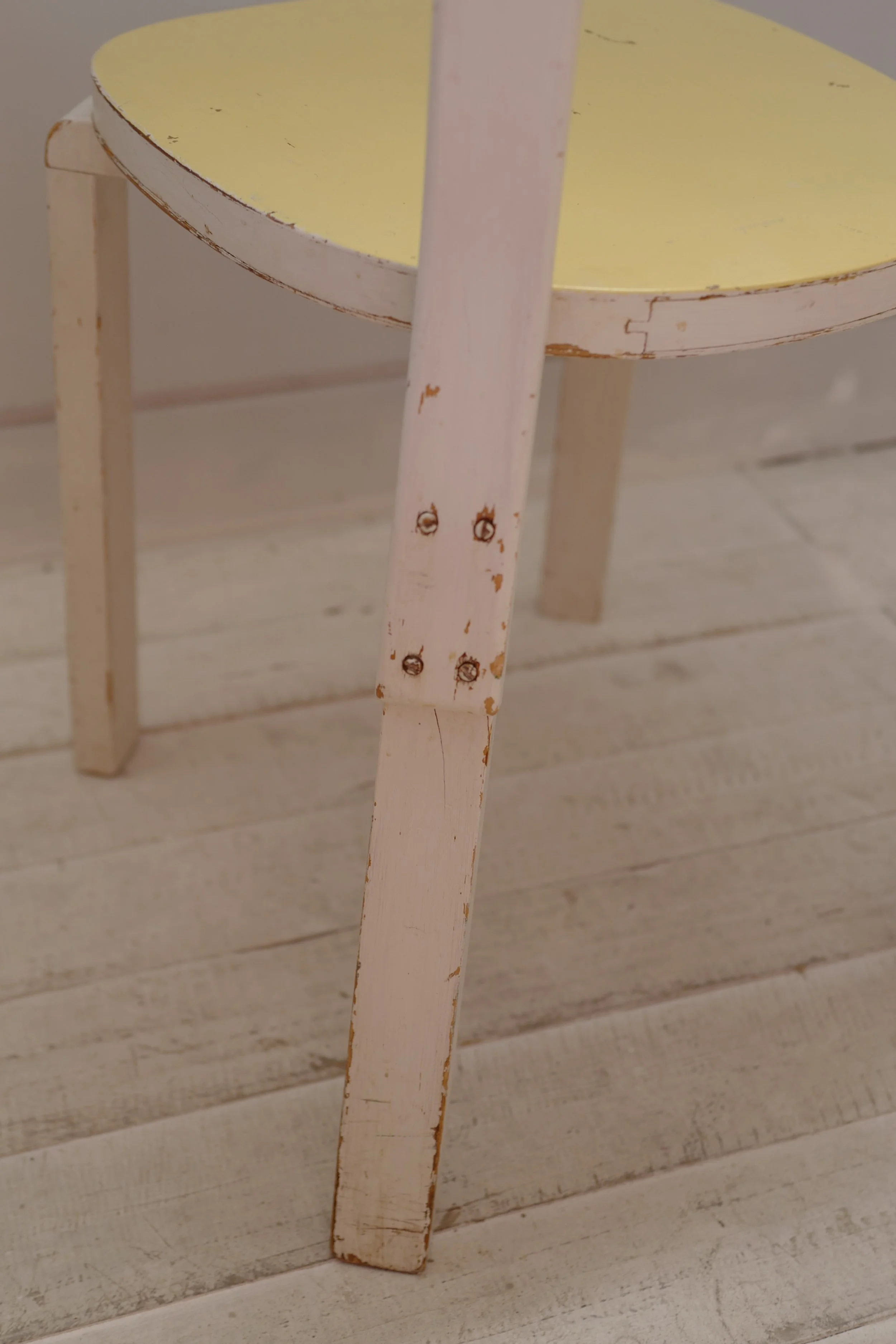 アアルト　チェア６９ war leg ペイント