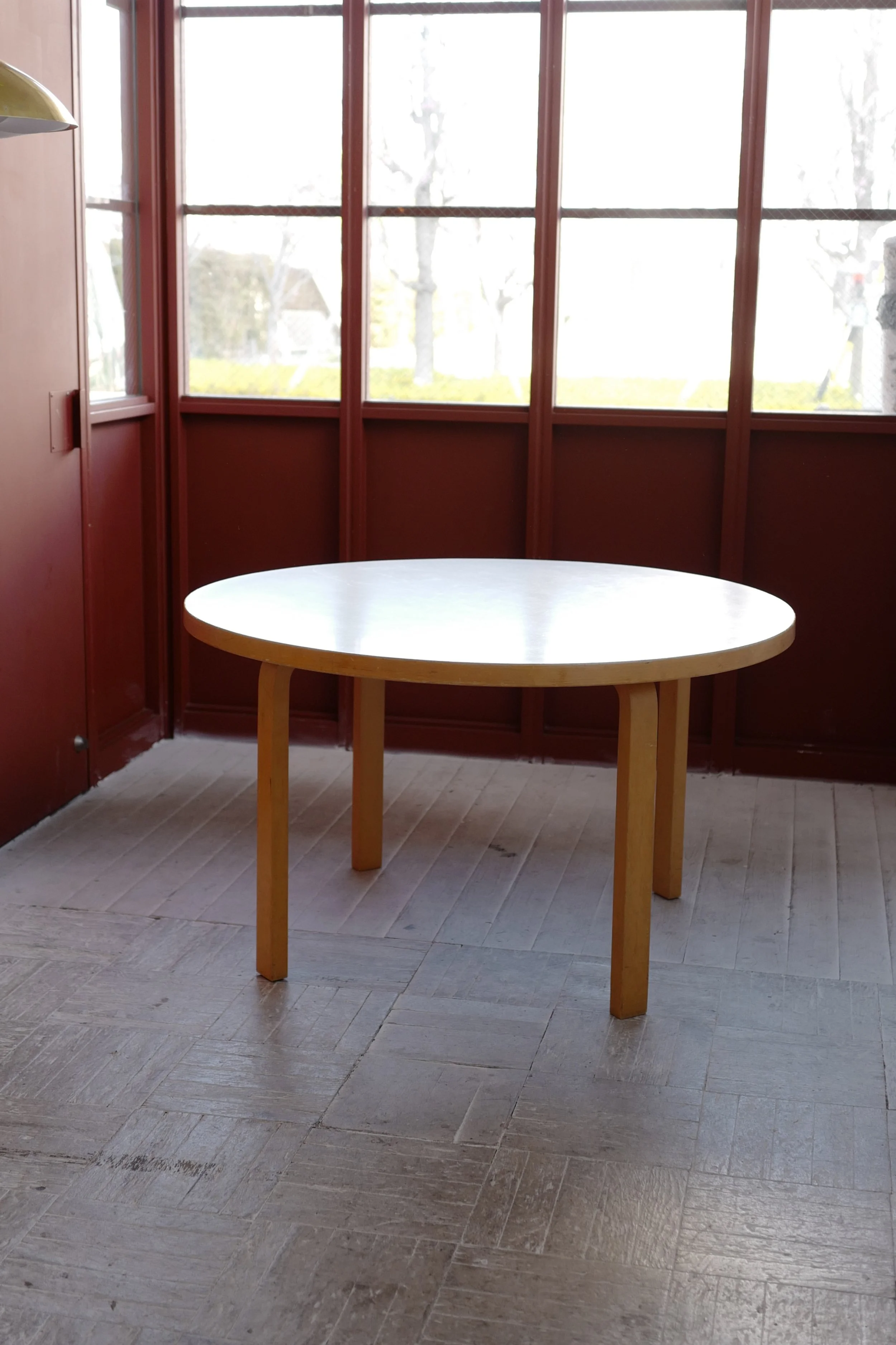 alvar aalto 70's table 91 white laminate top