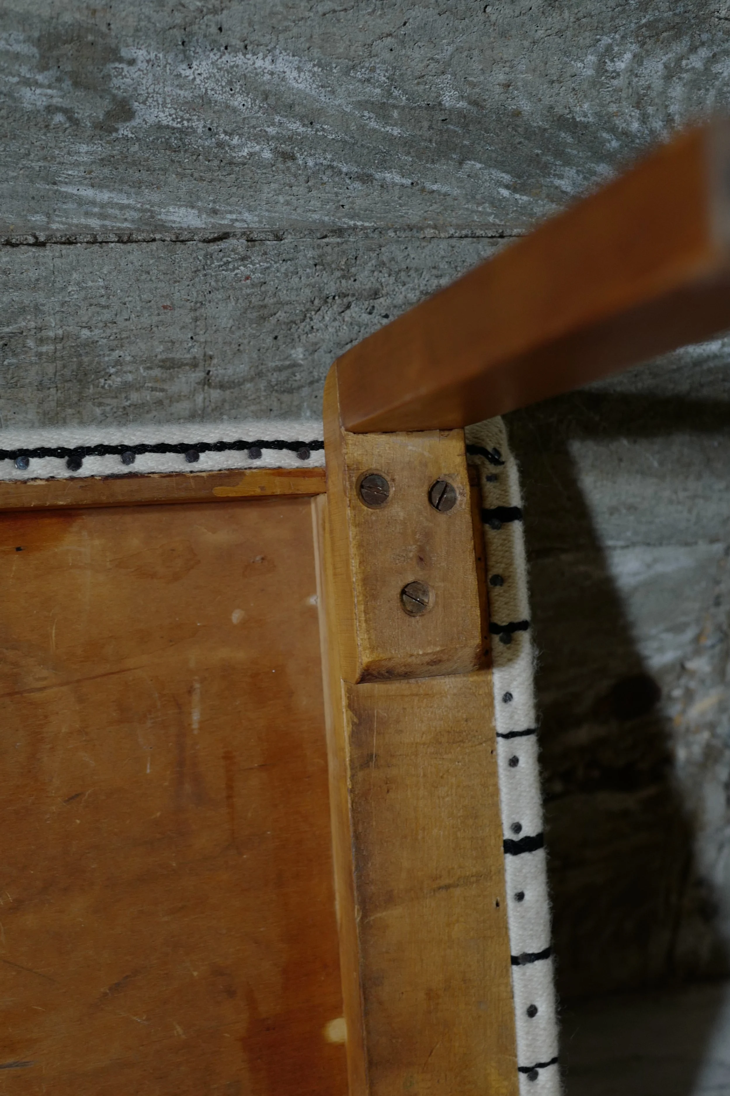 aalto bench war time leg