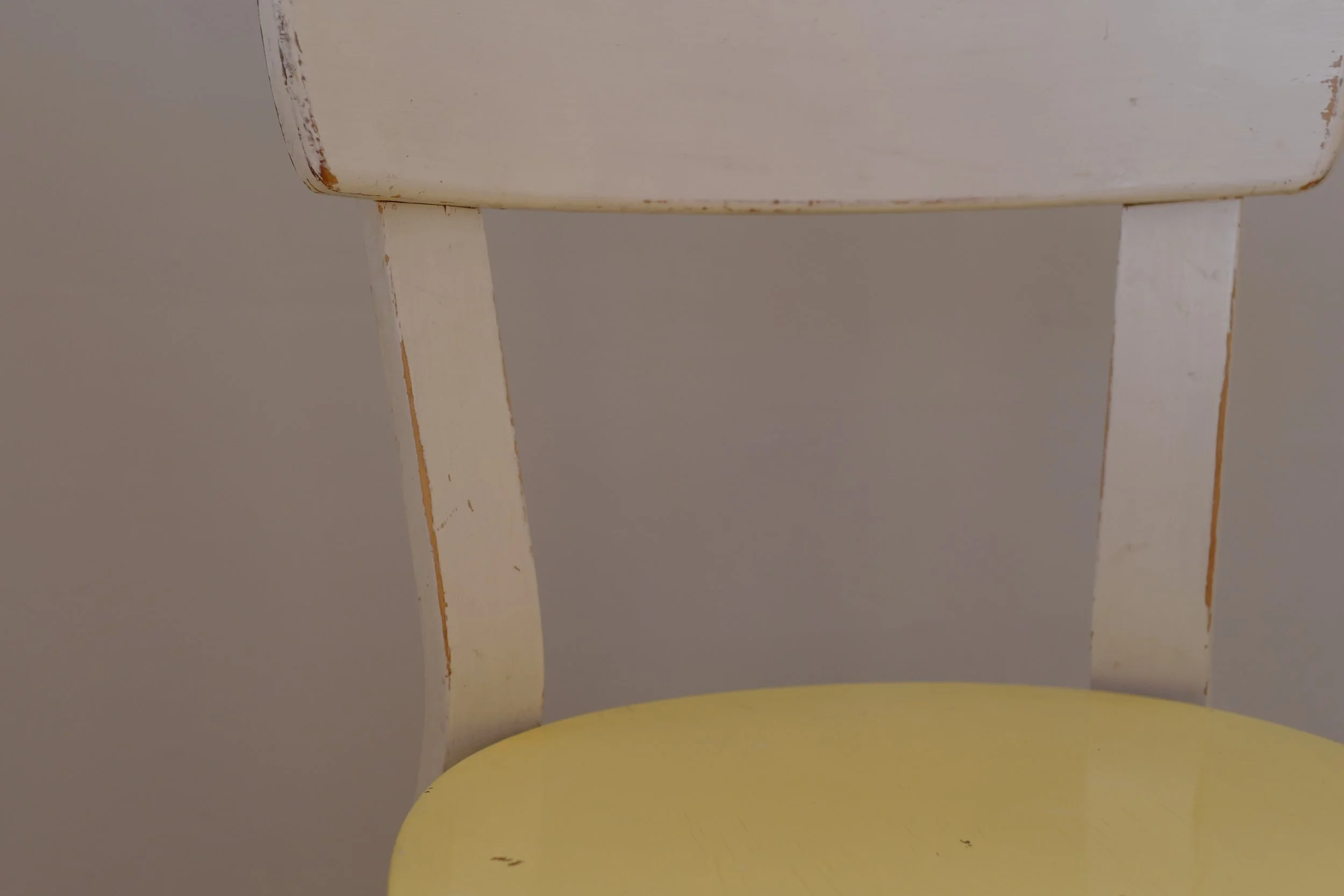 チェア６９ war leg ペイント