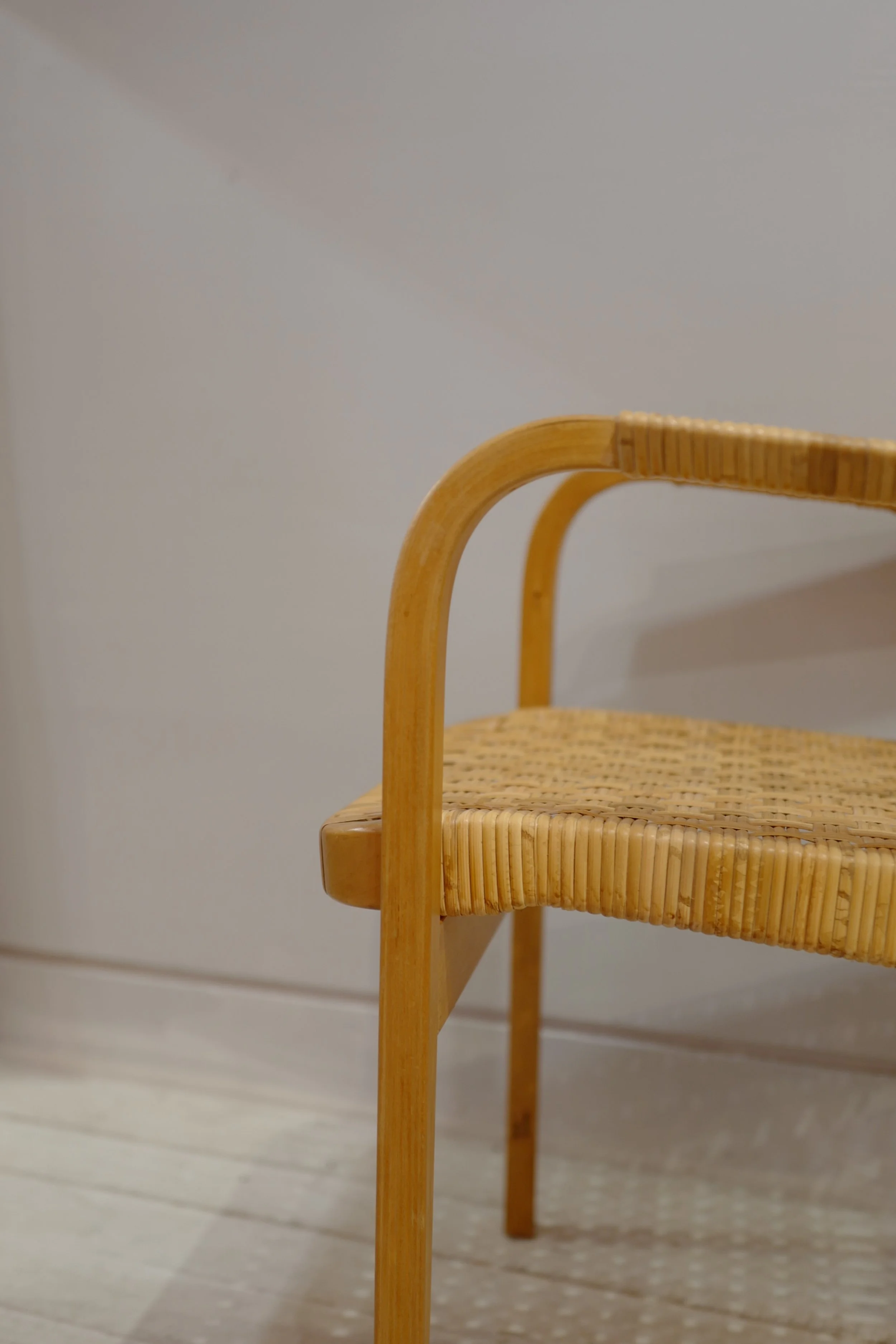 アルヴァ　アアルト　 チェア４５　籐張り