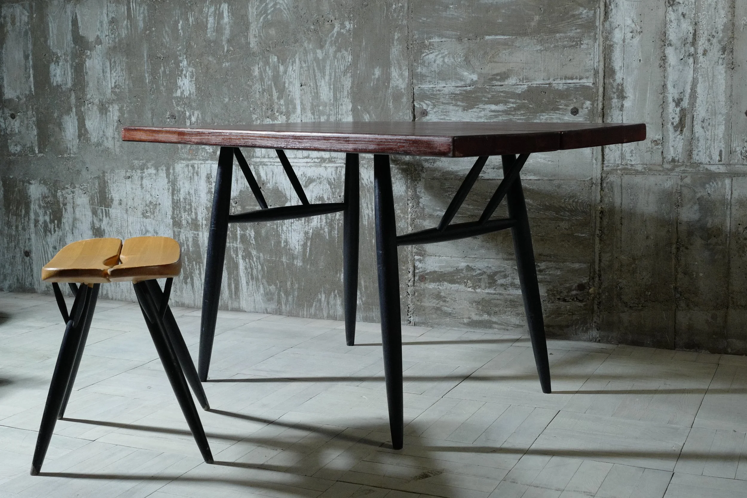 Ilmari Tapiovaara Pirkka Table for laukaan puu 1950-60s — Ph.D