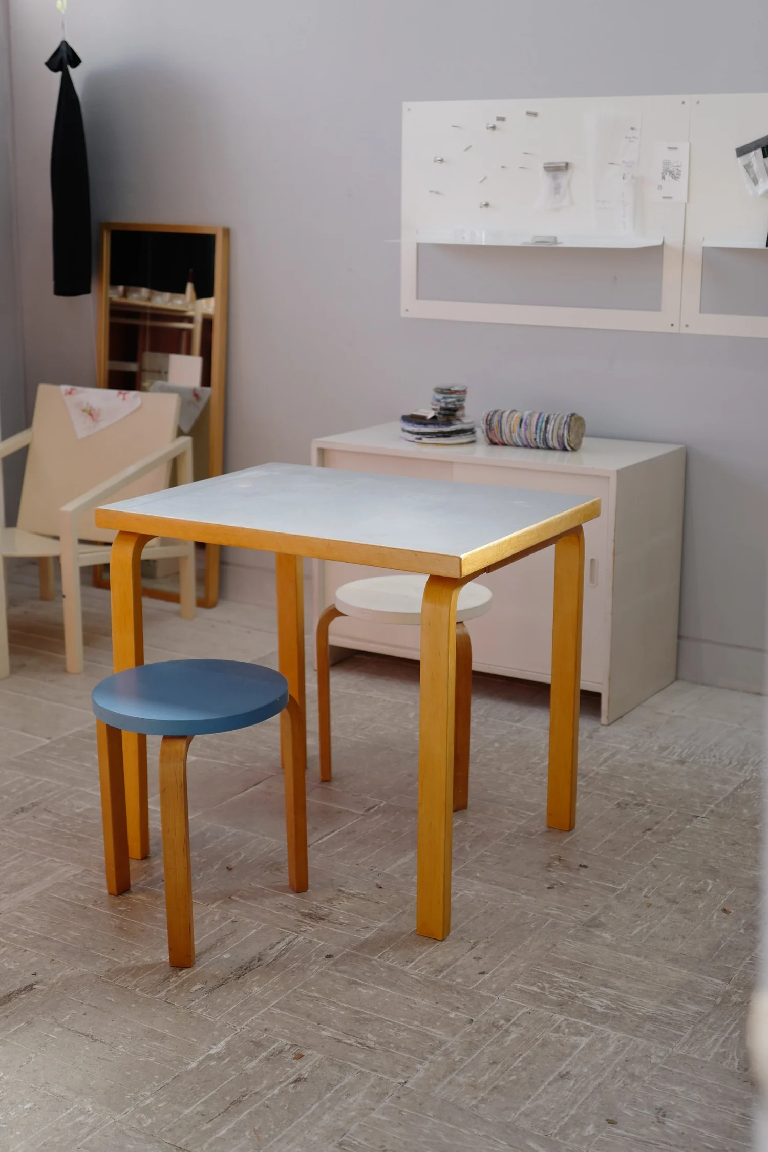 alvar aalto table gray linoleum top 60's — Ph.D.