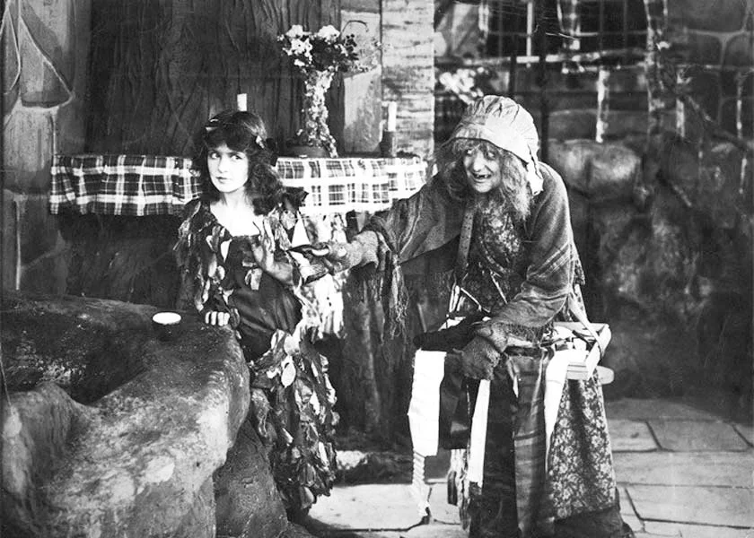 Snow White (1916) with Live Score!