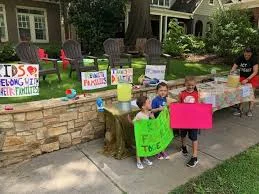 This 6-Year-Old’s Lemonade Stand Raised $13,000 for Immigrant Children Separated From Their Parents