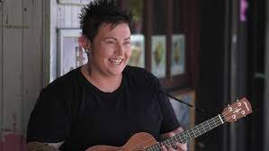 Singer-Songwriter Nancy Bates Hopes to Help Female Prisoners From Reoffending Through Music