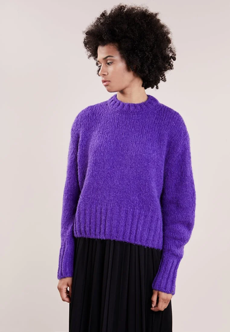 purple jumper zalando pantone ultra violet 2018 color of the year Rhoyally Chic UK style blogger