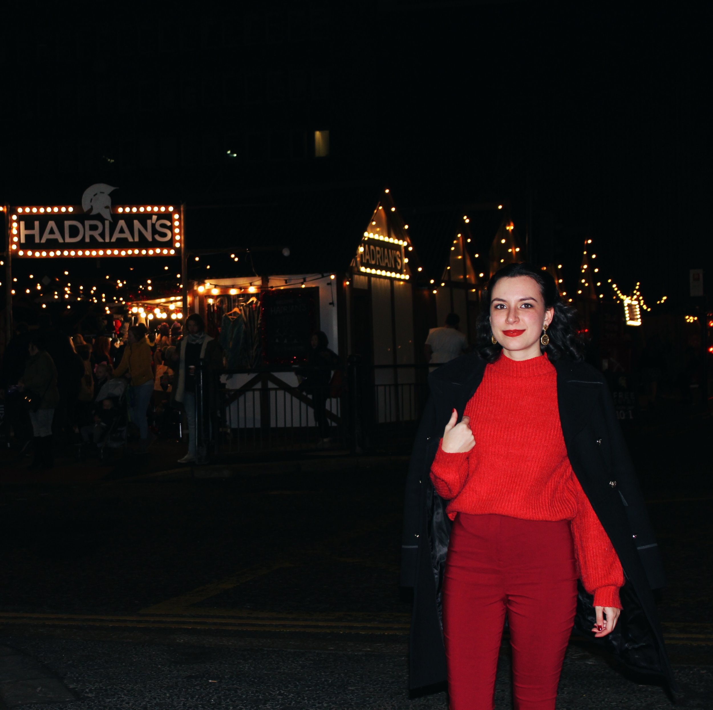 Rhoyally Chic Newcastle Christmas Market NE UK Style blogger classic style on a budget 