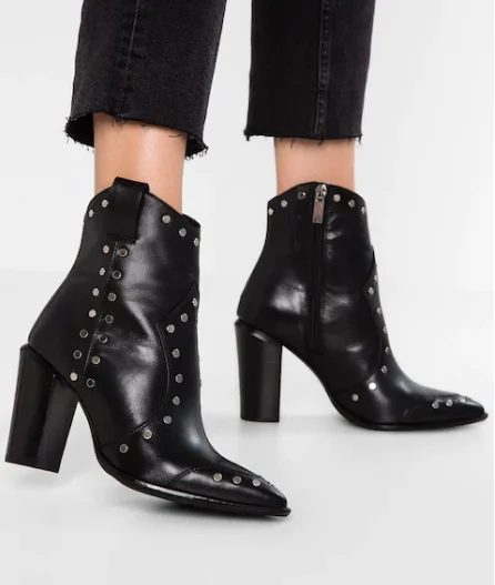 Photo from Zalando.