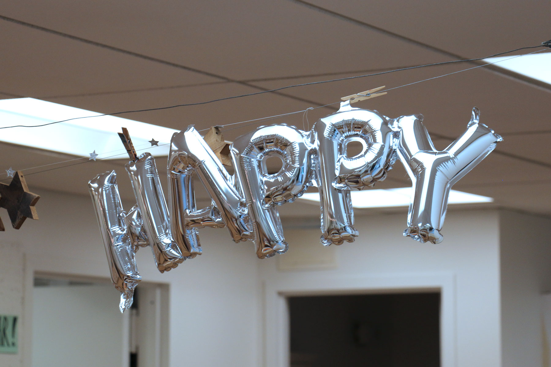 happy_balloon.jpg
