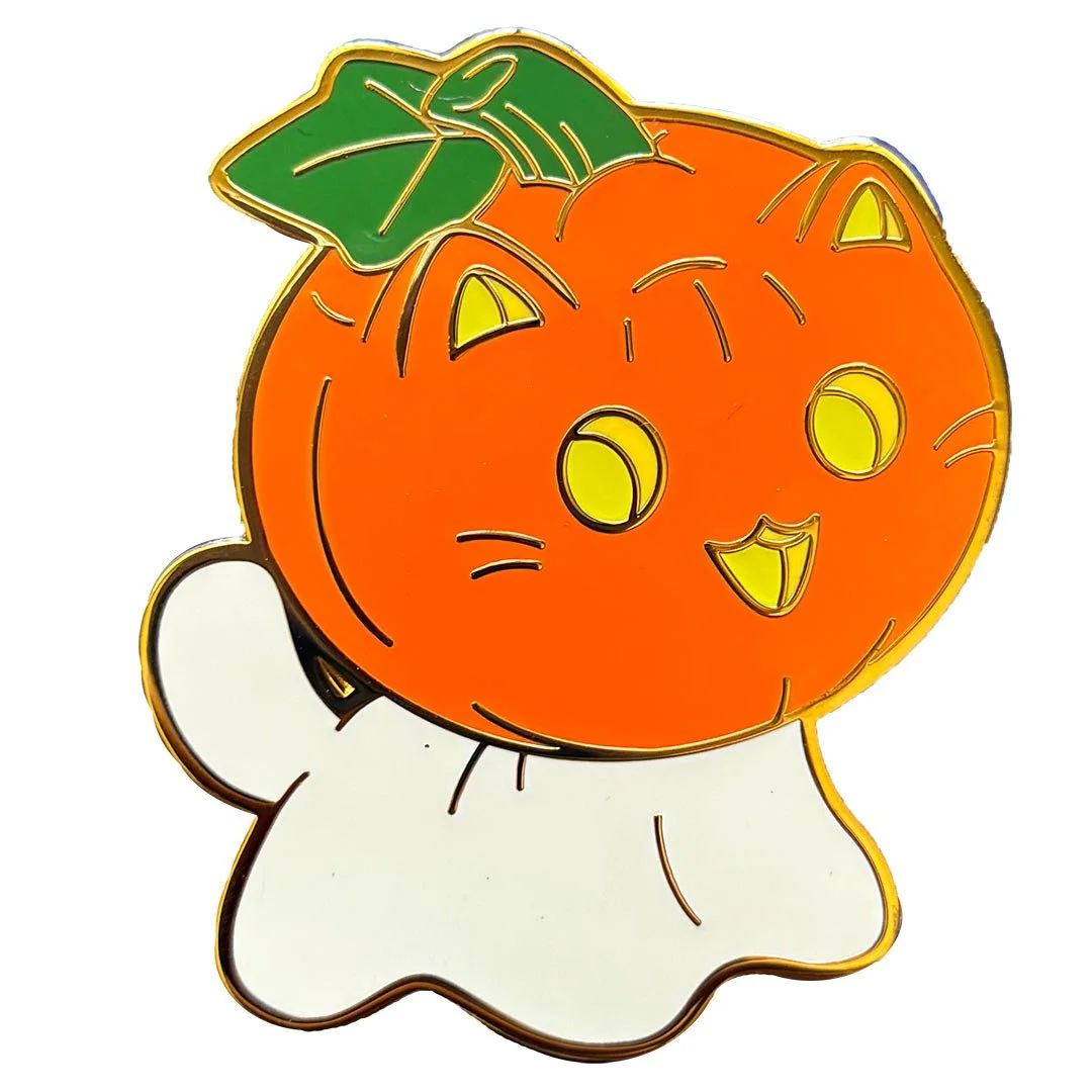 Enamel pin of a pumpkin headed kitty ghost.