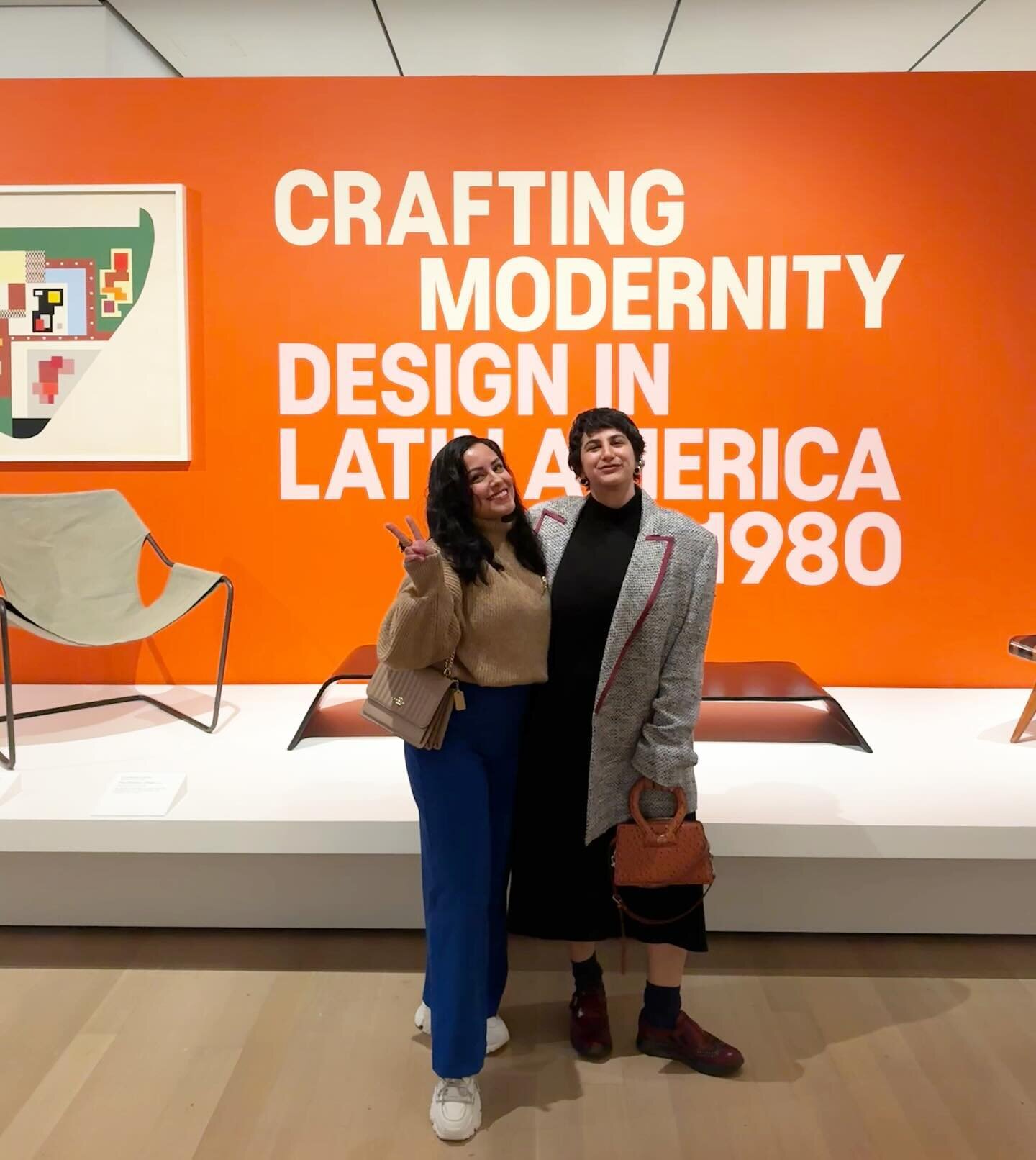 Such a fun opening reception for @themuseumofmodernart&rsquo;s 𝘊𝘳𝘢𝘧𝘵𝘪𝘯𝘨 𝘔𝘰𝘥𝘦𝘳𝘯𝘪𝘵𝘺: 𝘋𝘦𝘴𝘪𝘨𝘯 𝘪𝘯 𝘓𝘢𝘵𝘪𝘯 𝘈𝘮𝘦𝘳𝘪𝘤𝘢, 1940&ndash;1980. ⚡️

This exhibition presents visions of modernity proposed by designers of home environm