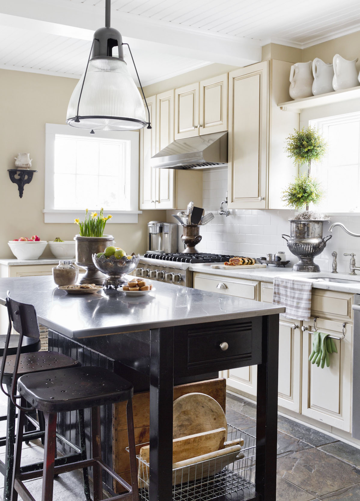 farmhouse-style-kitchen-interior-photography.jpg