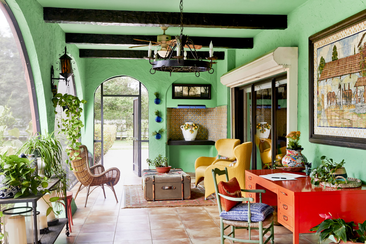 florida-bohemian-colorful-patio-interior-photography.jpg