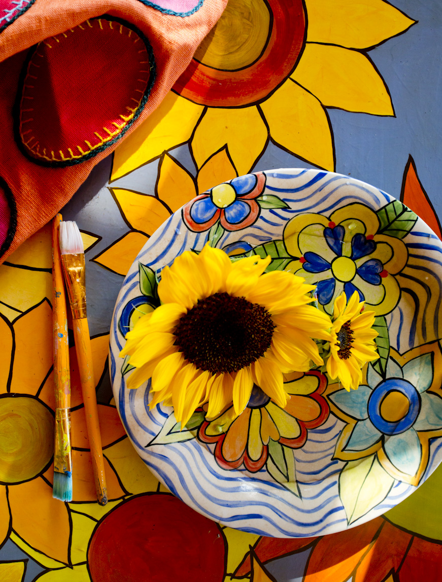 sunflower-painting-coffee-table-lifestyle-photography.jpg