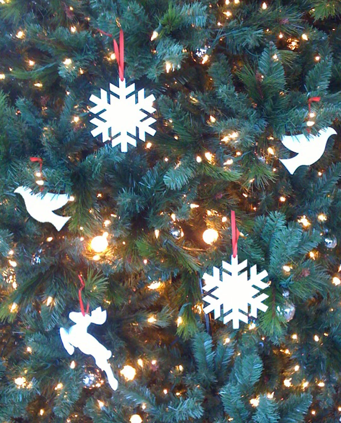 JOHNSON & JOHNSON: Holiday Tree (detail)