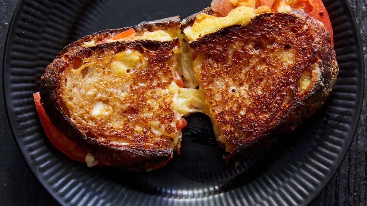 grilled-cheese-with-peak-tomatoes.jpg