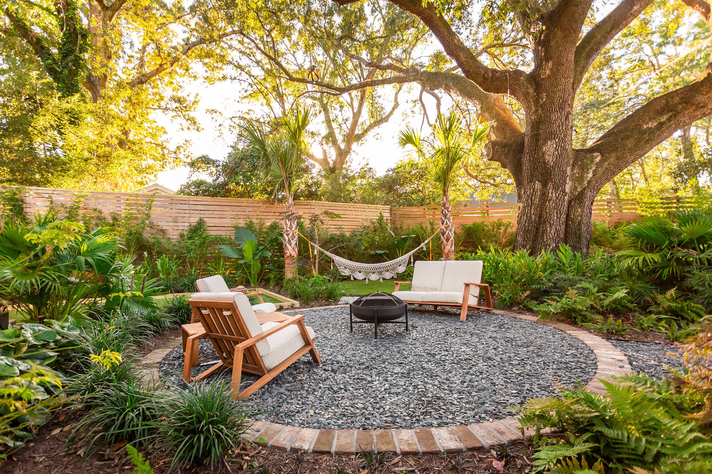 CharlestonLandscape_1157RickeySt_Win25_KellyParrish-13.jpg