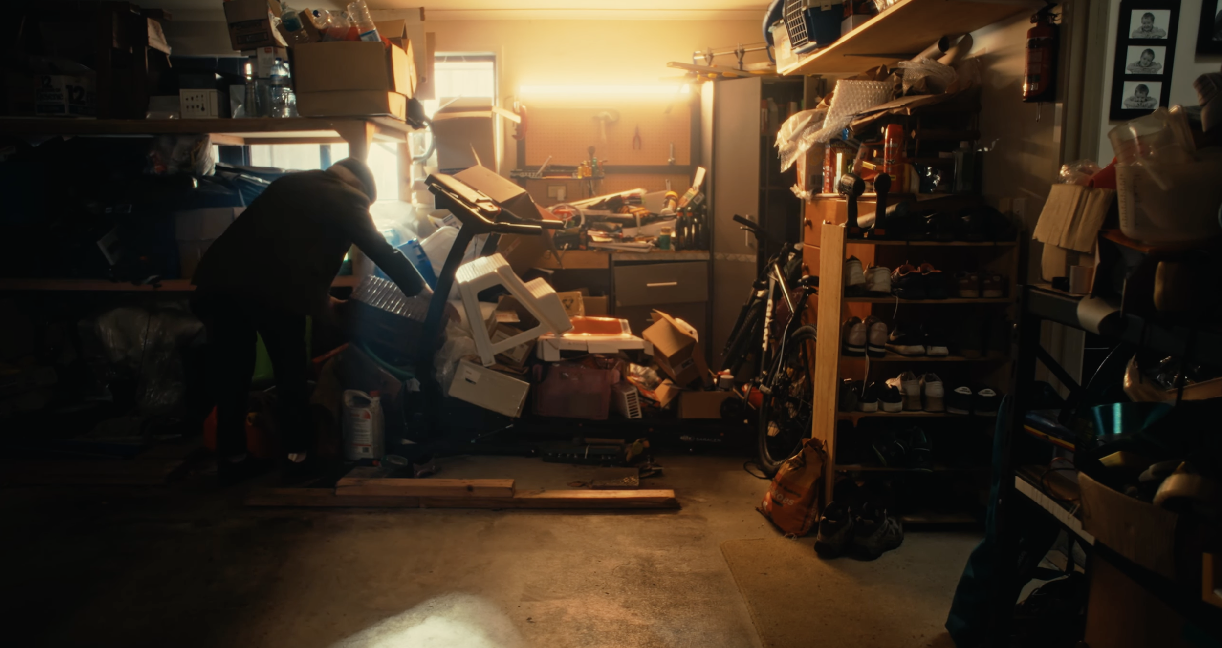 Blue Honey - Spaces Between (Official Music Video)