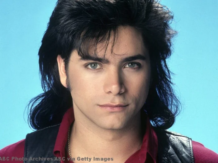 Hello Giggles - October 2016